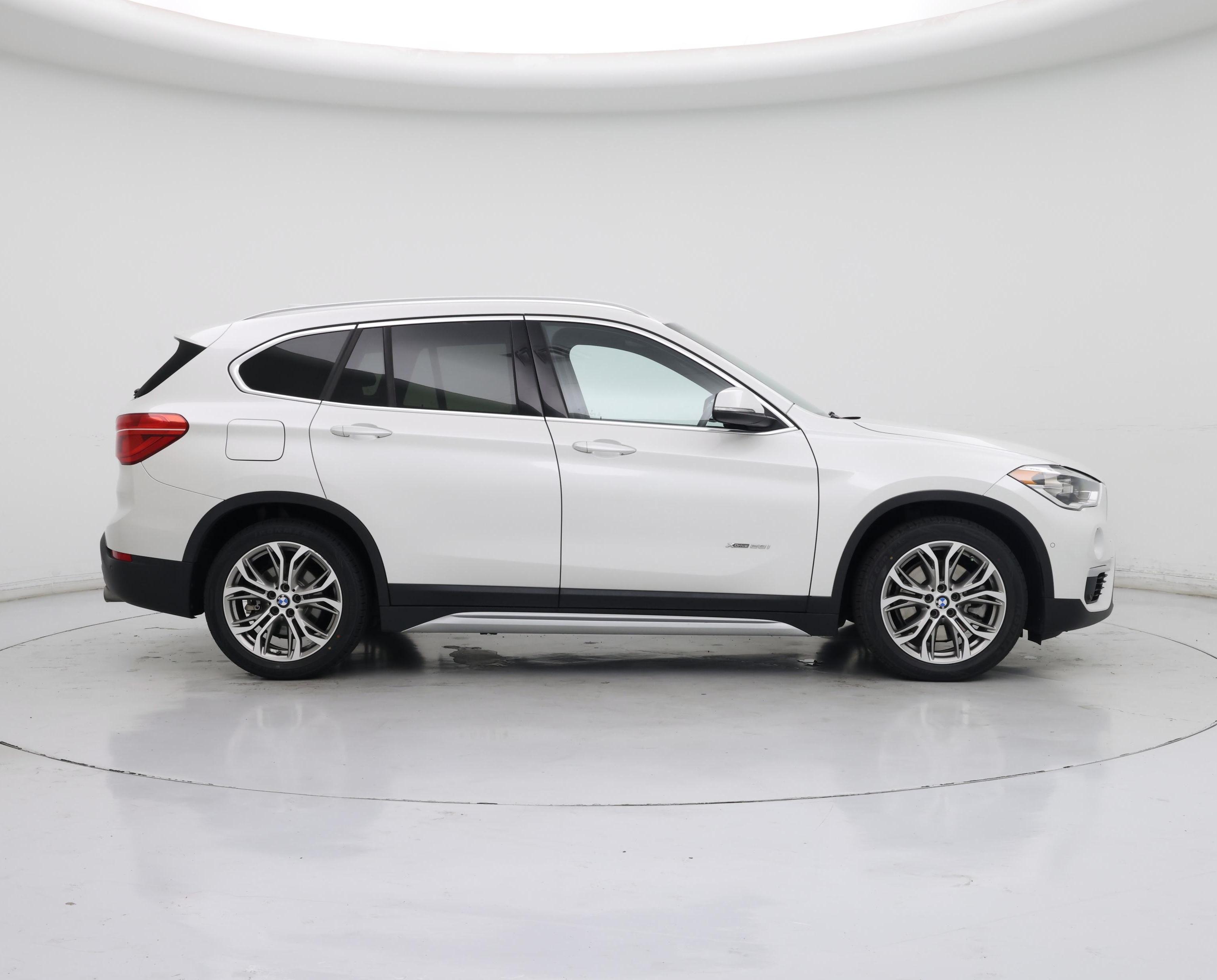 Thumbnail: 2016 BMW X1 - 7
