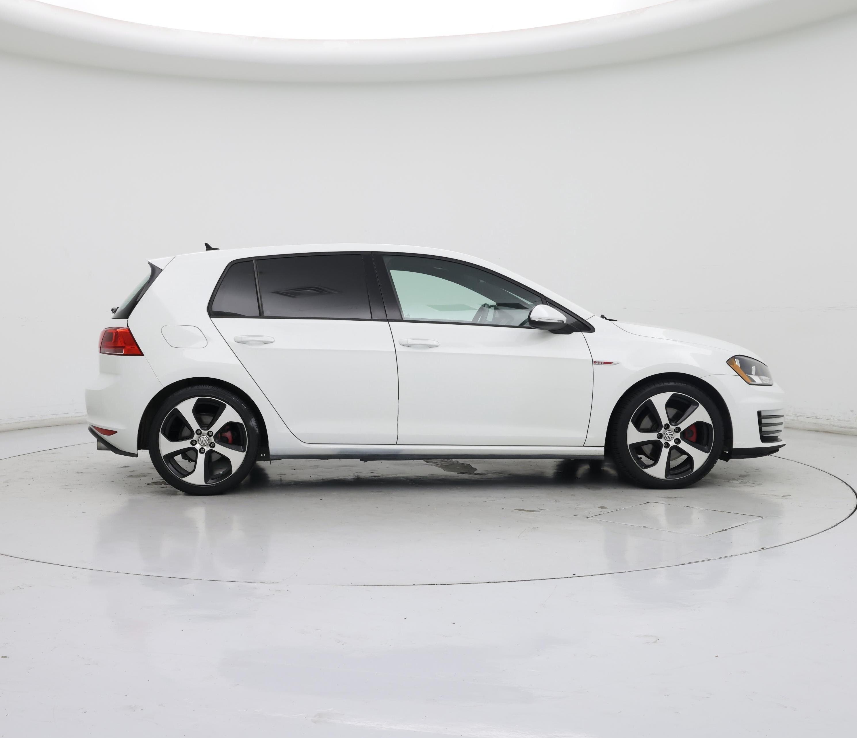 Thumbnail: 2016 Volkswagen Golf - 7