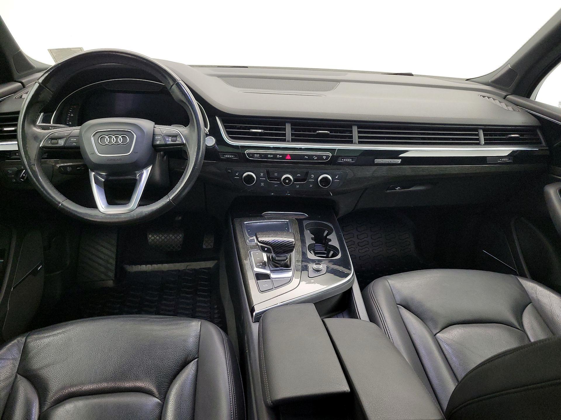 Thumbnail: 2017 Audi Q7 - 9