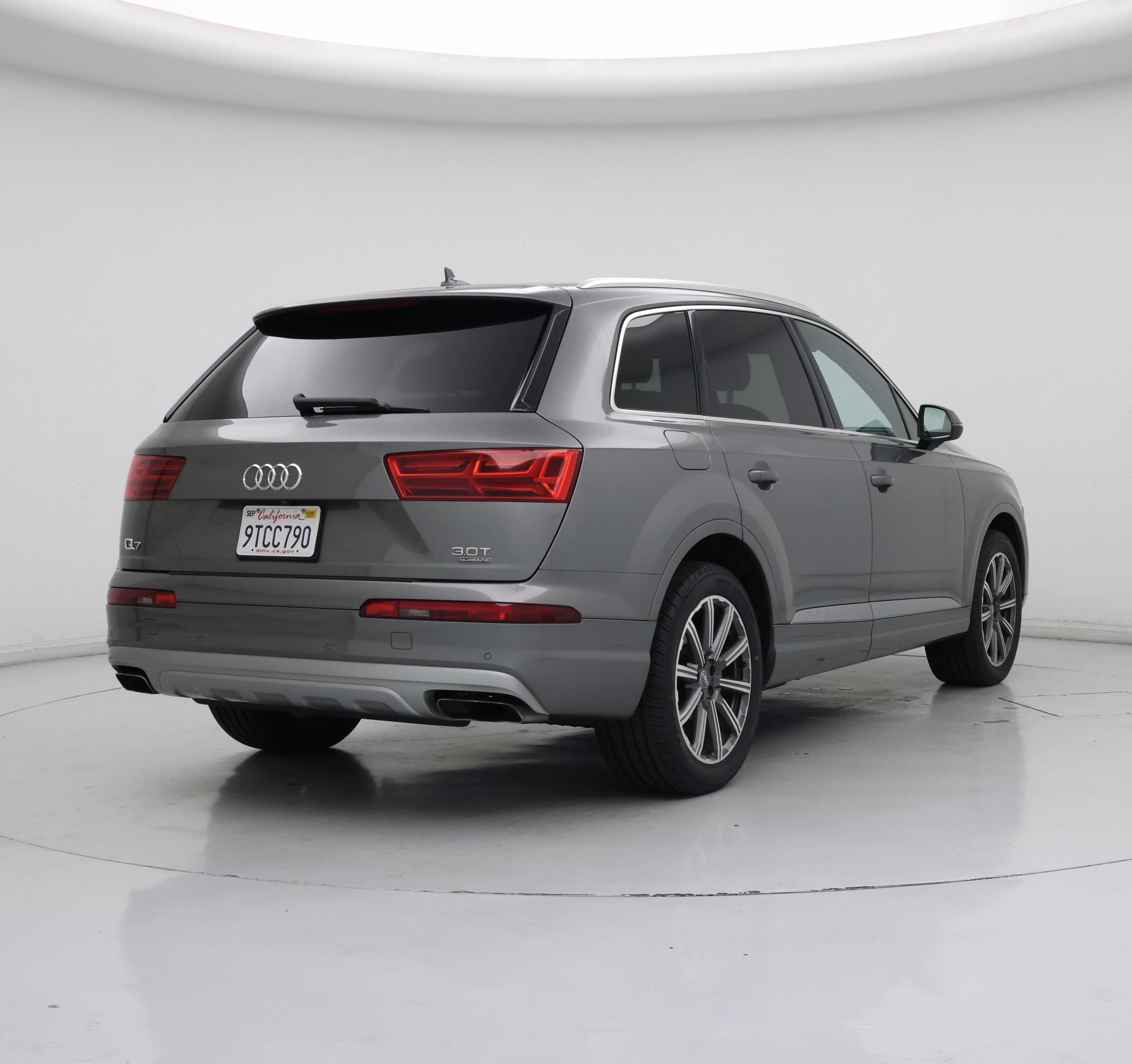 Thumbnail: 2017 Audi Q7 - 8