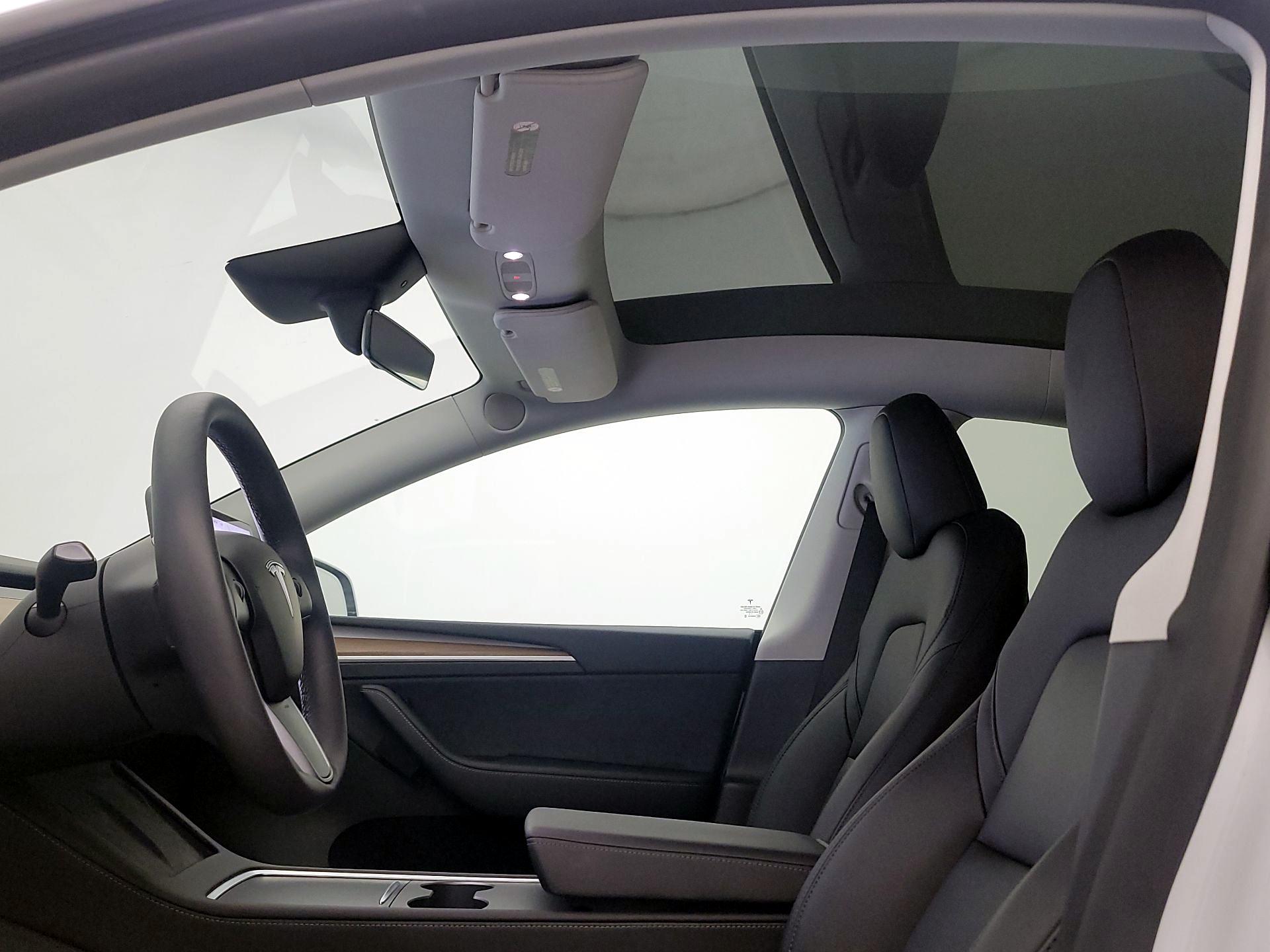 Thumbnail: 2023 Tesla Model Y - 19