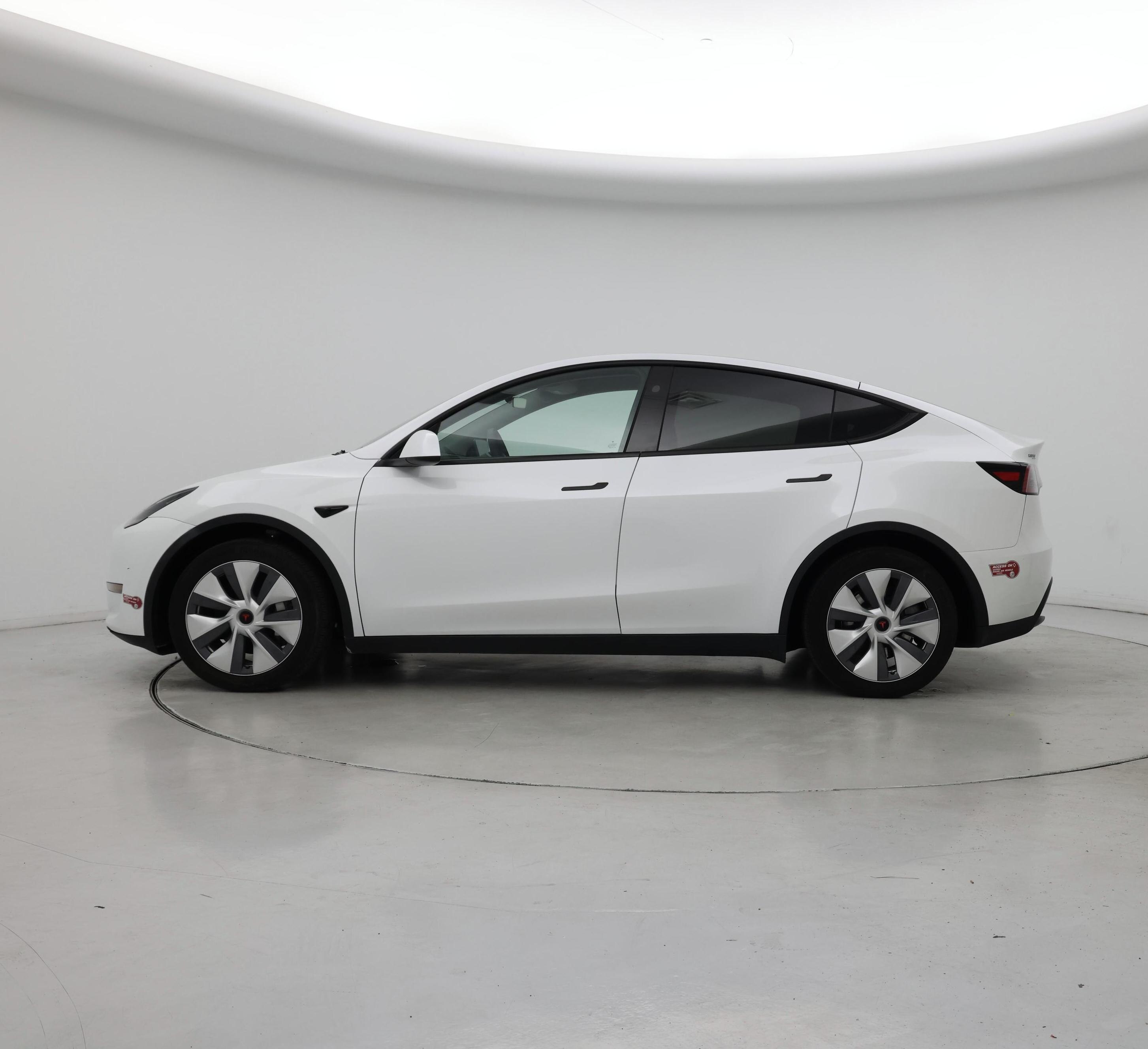 Thumbnail: 2023 Tesla Model Y - 3