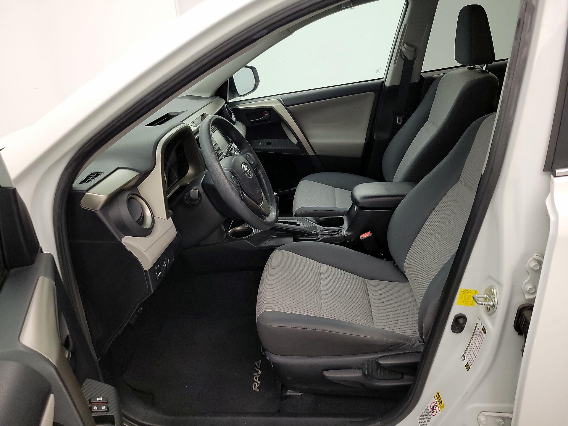 Thumbnail: 2014 Toyota RAV4 - 11