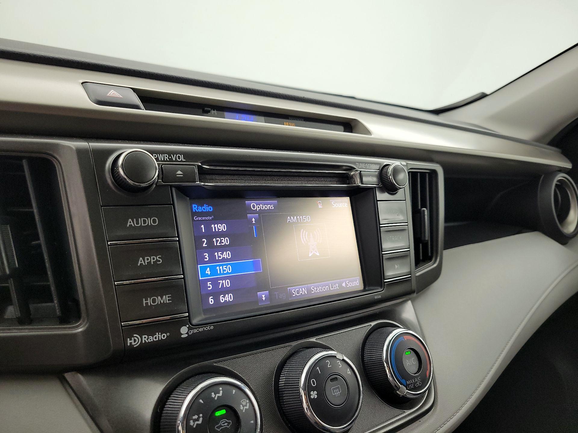 Thumbnail: 2014 Toyota RAV4 - 15
