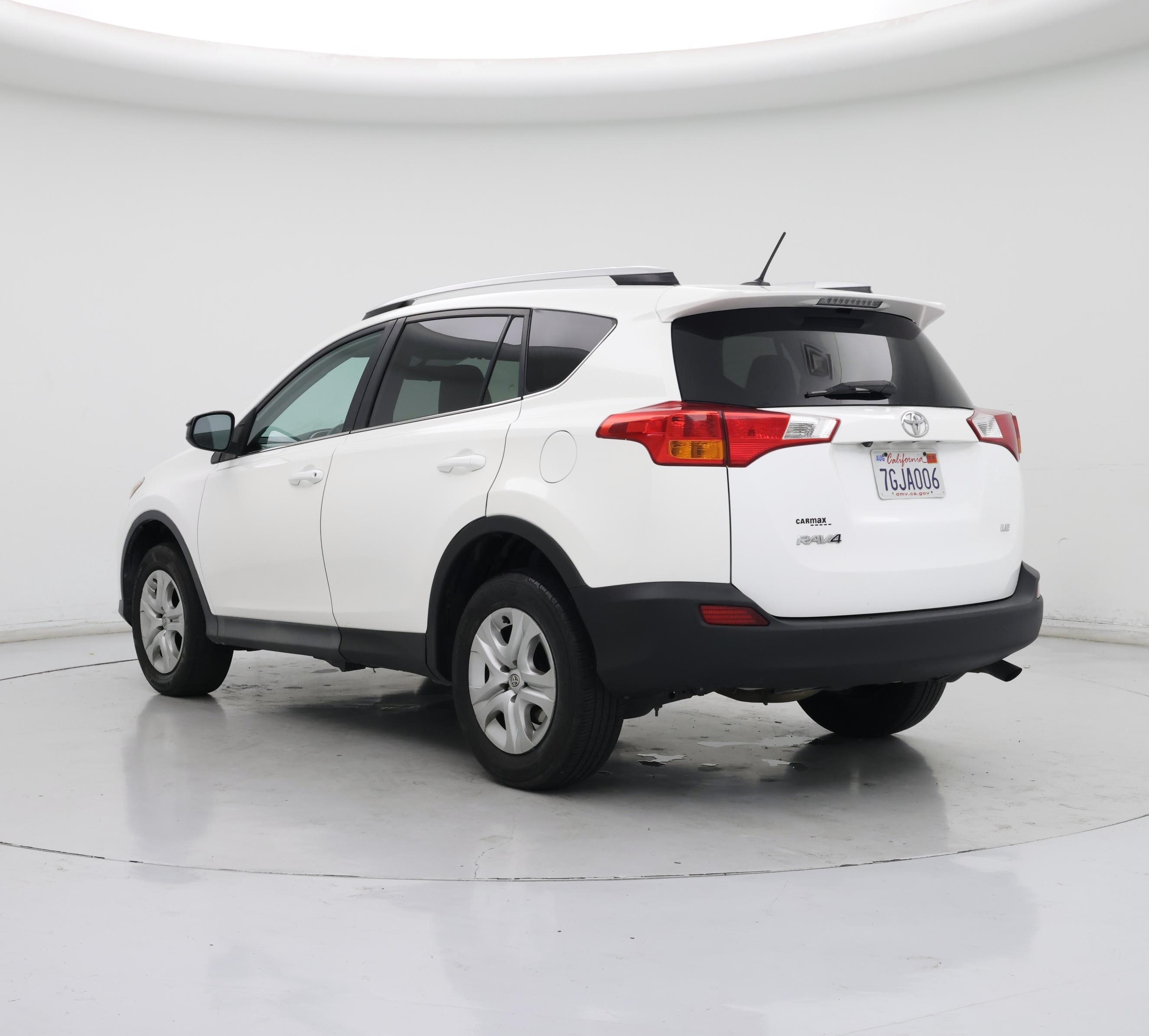 Thumbnail: 2014 Toyota RAV4 - 2