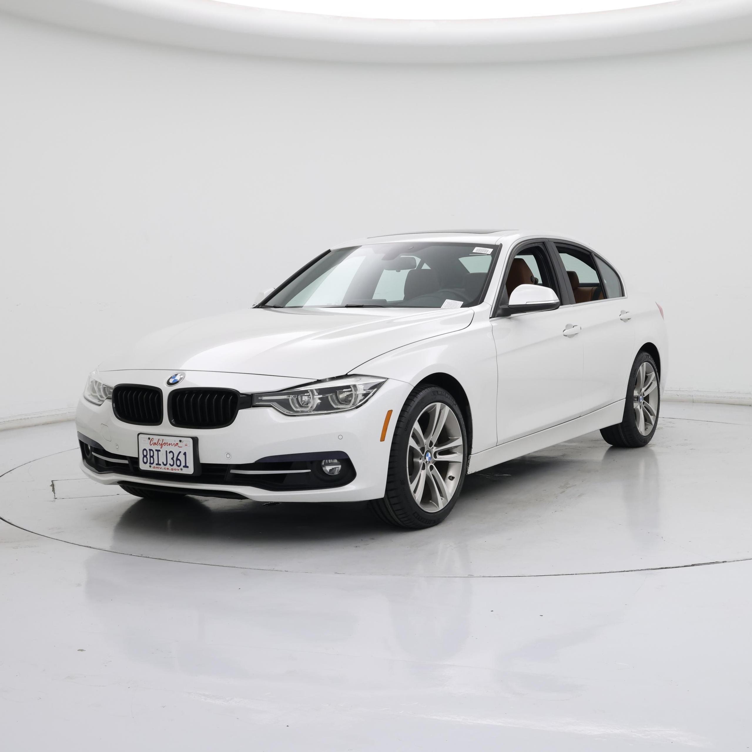 Thumbnail: 2017 BMW 3 Series - 4