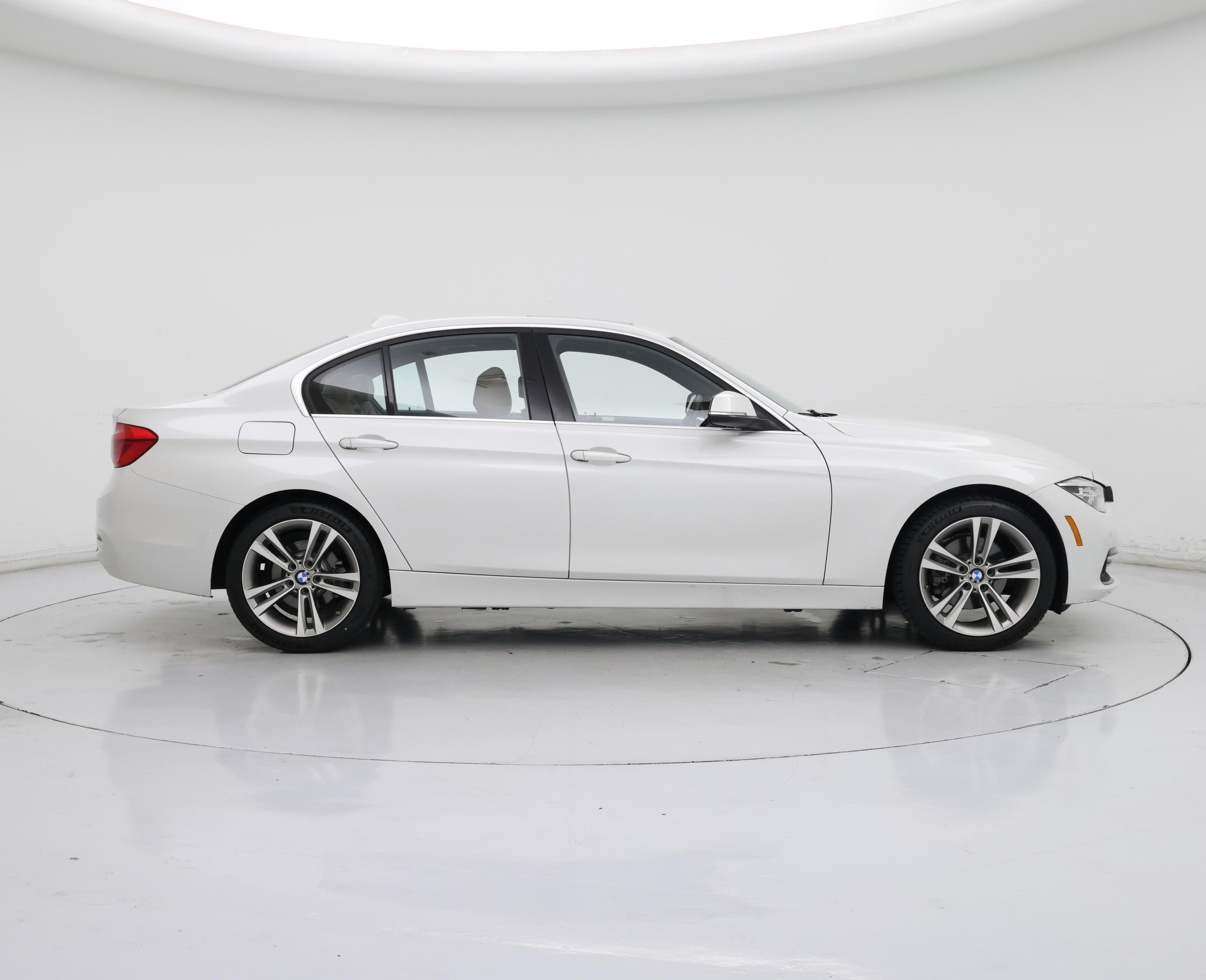 Thumbnail: 2017 BMW 3 Series - 7