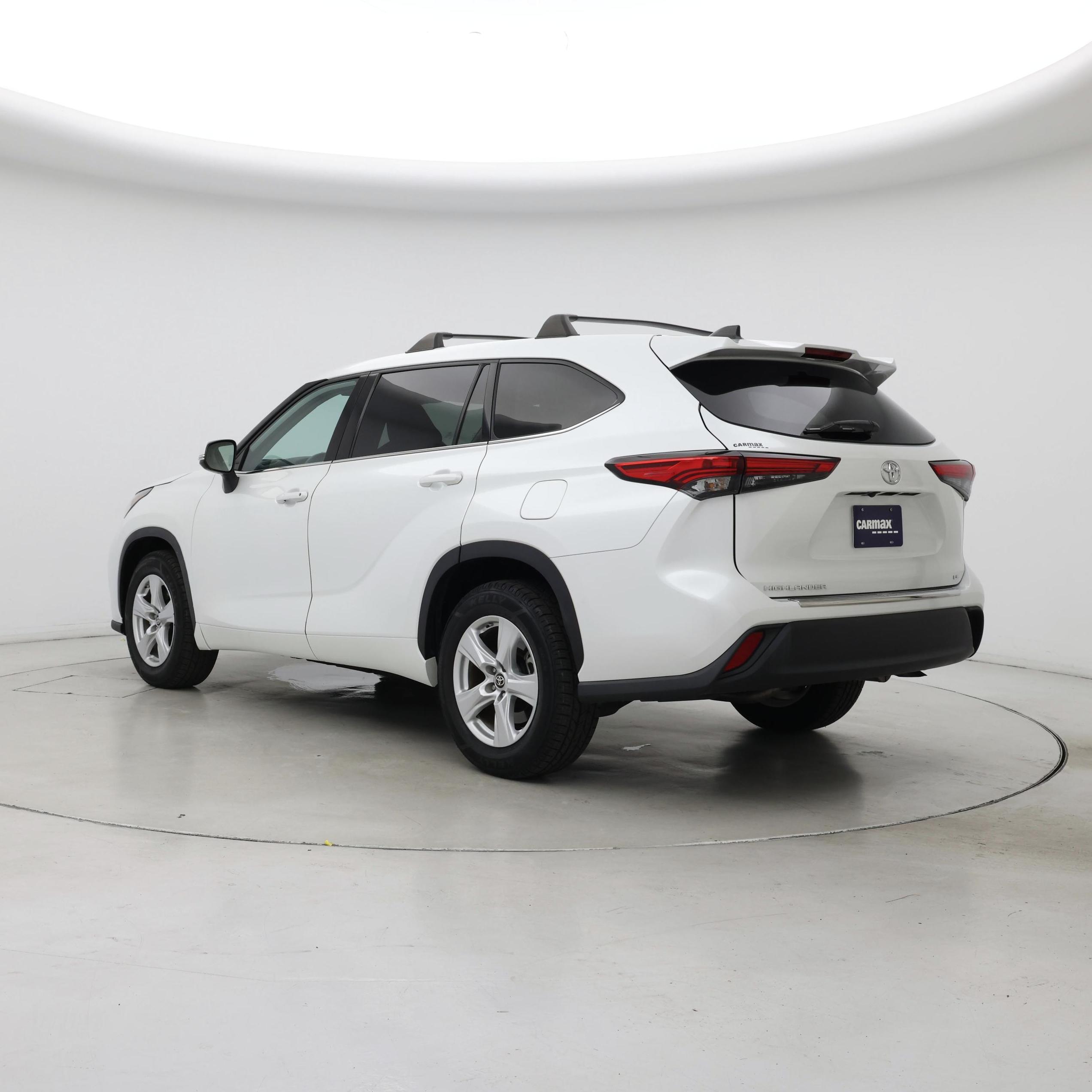 Thumbnail: 2022 Toyota Highlander - 2