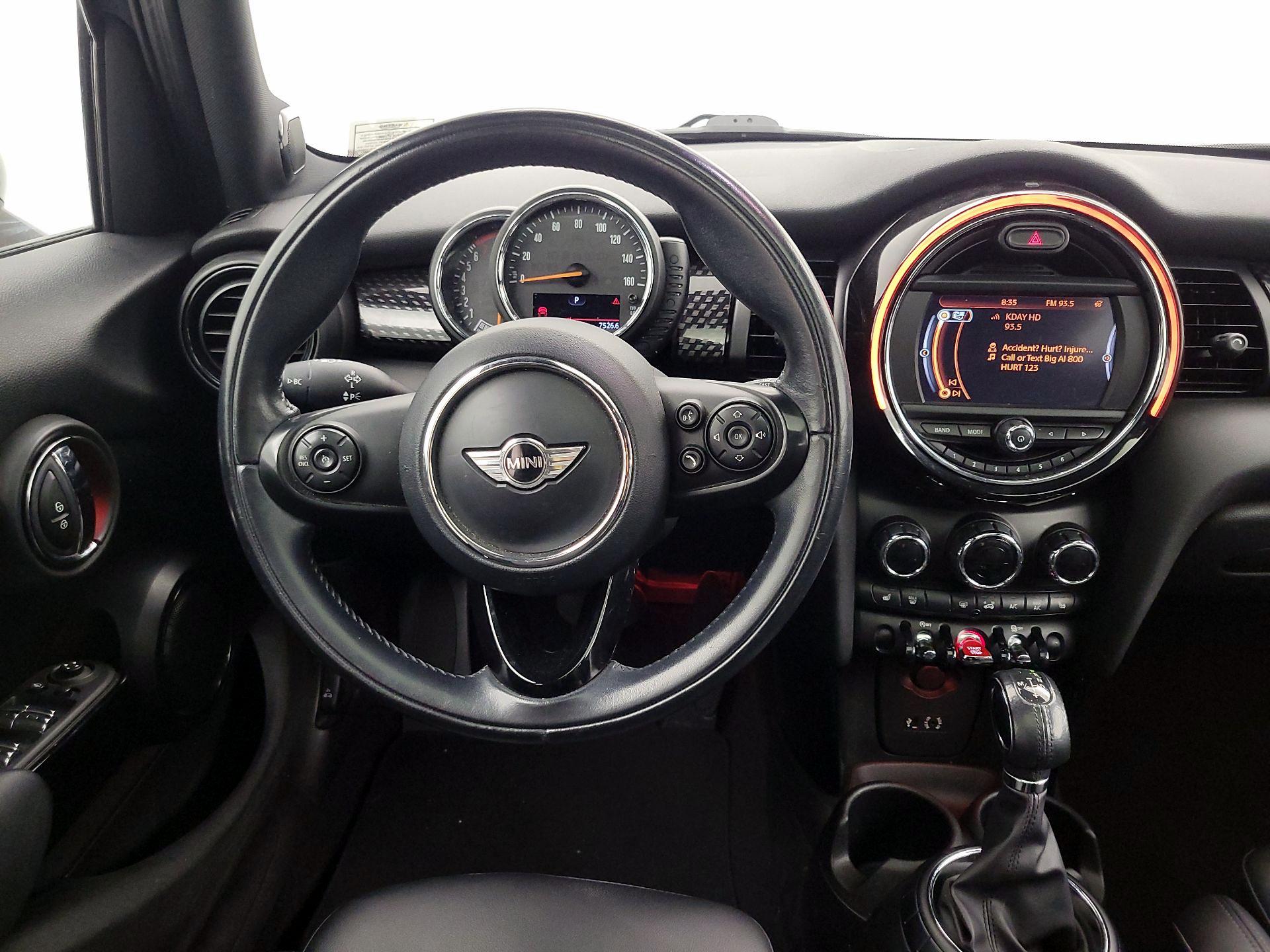 Thumbnail: 2017 MINI Cooper Hardtop - 10