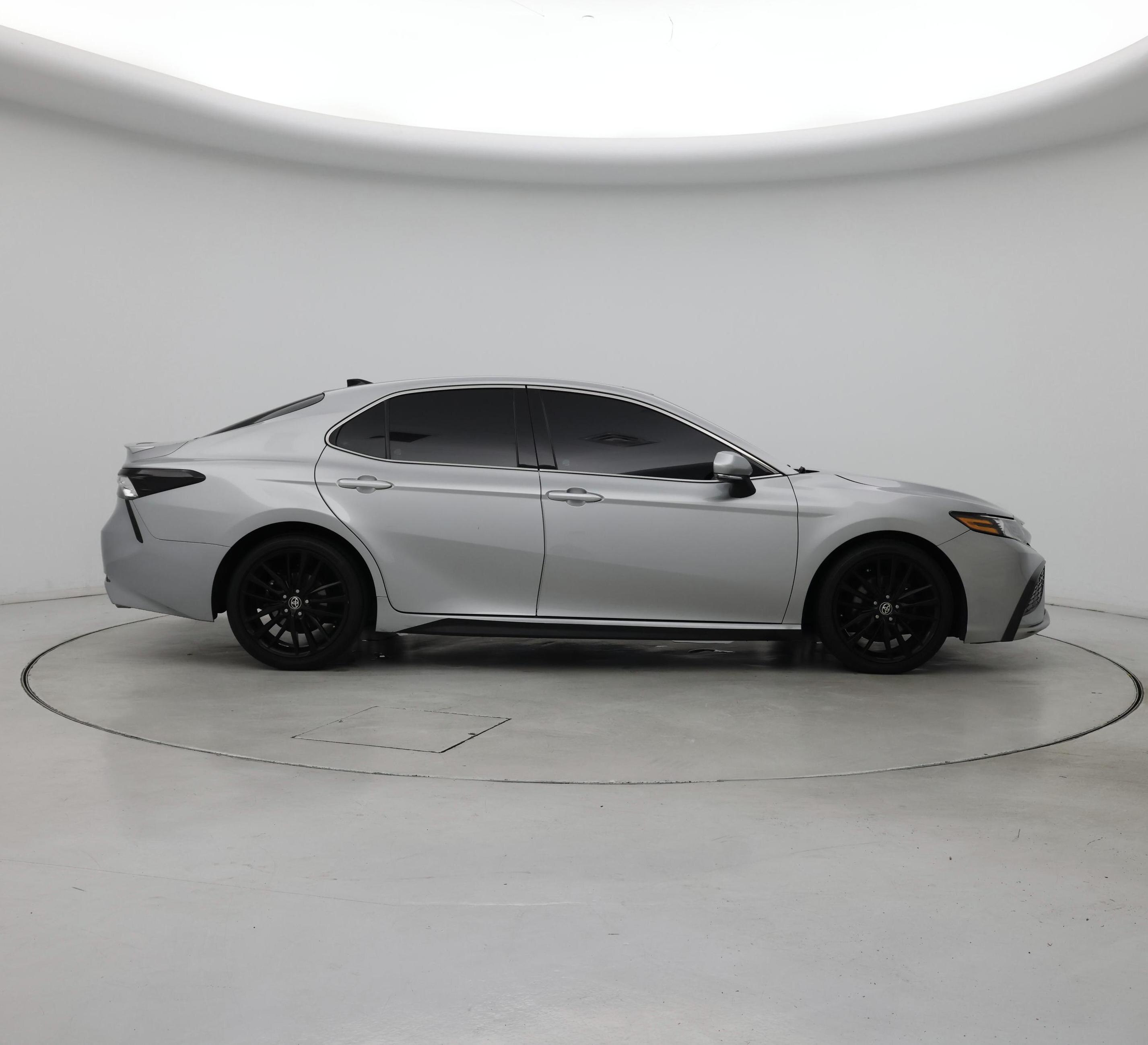 Thumbnail: 2022 Toyota Camry - 7