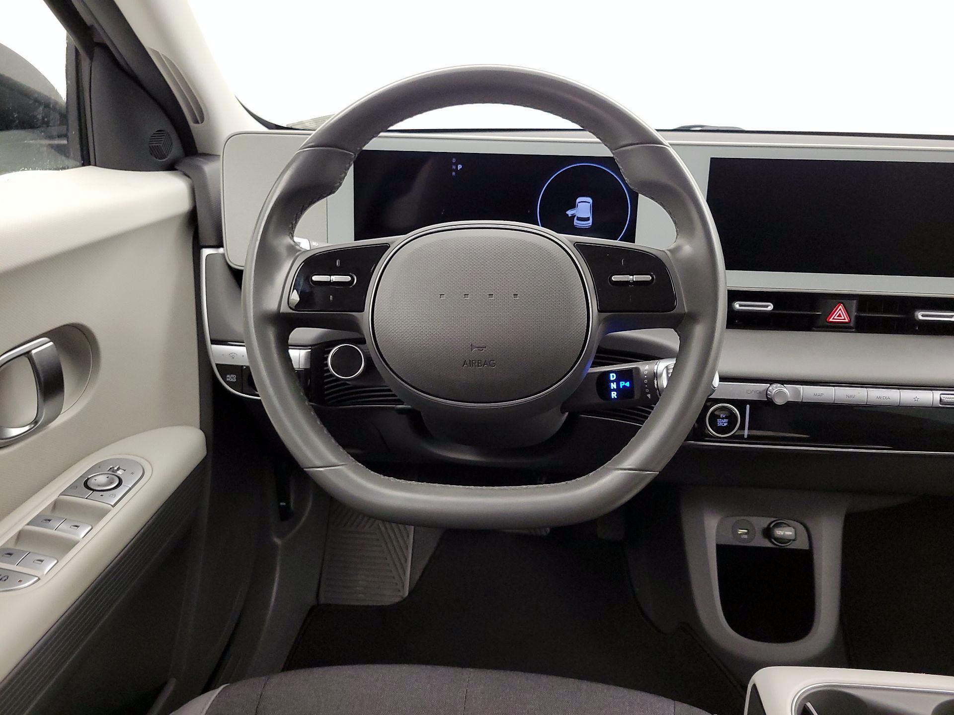 Thumbnail: 2022 Hyundai Ioniq 5 - 10