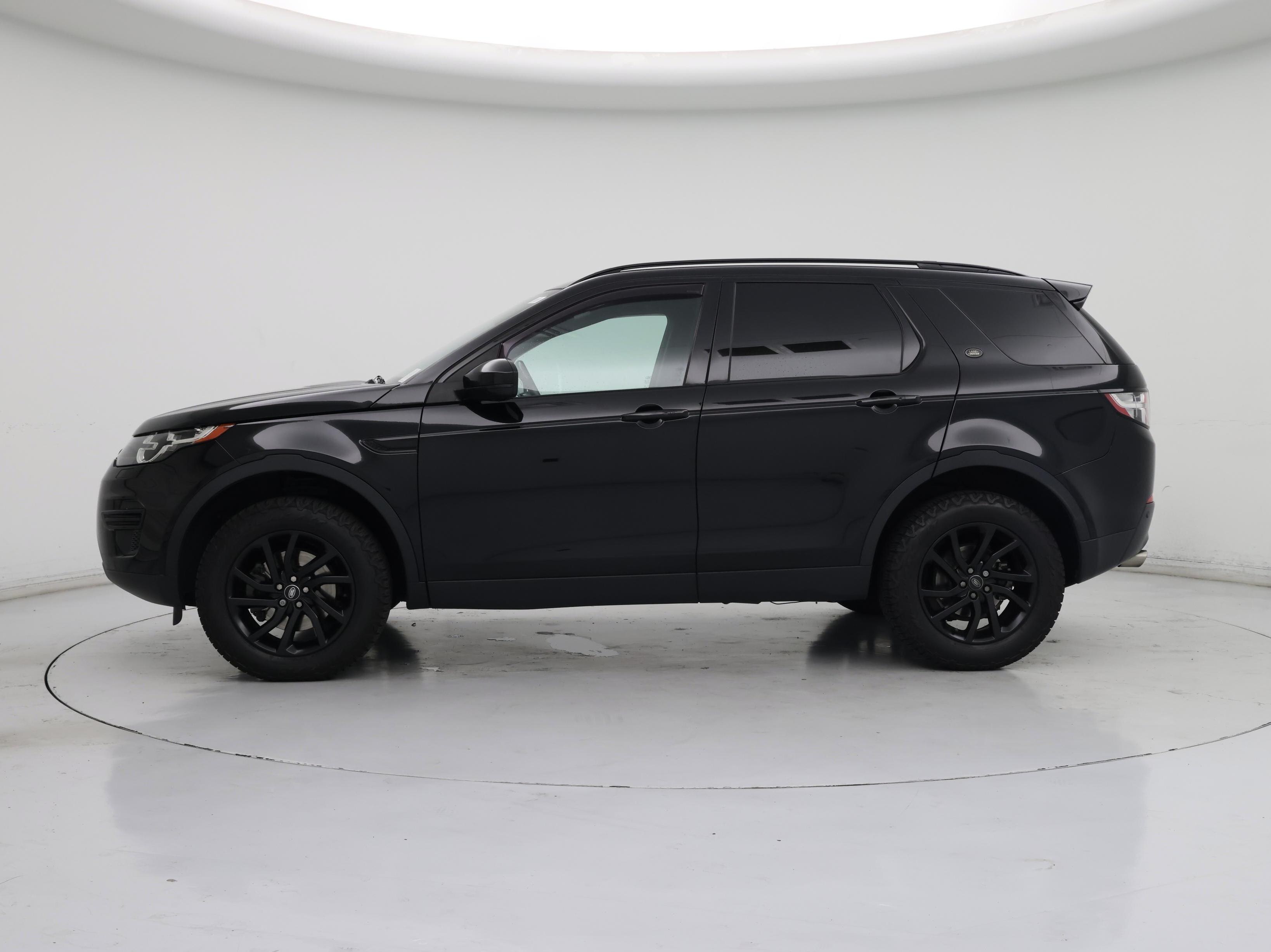 Thumbnail: 2019 Land Rover Discovery Sport - 3
