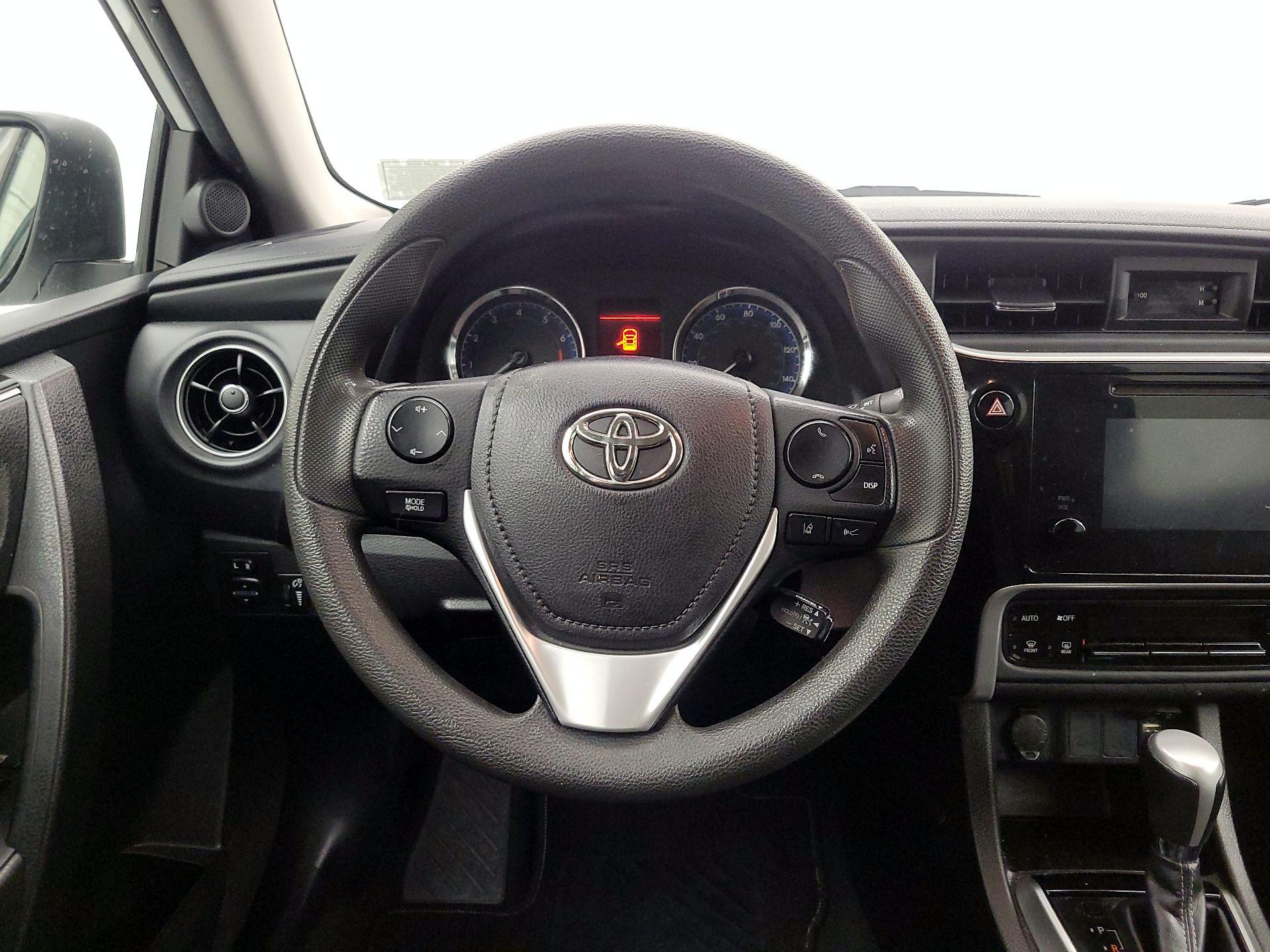 Thumbnail: 2018 Toyota Corolla - 10