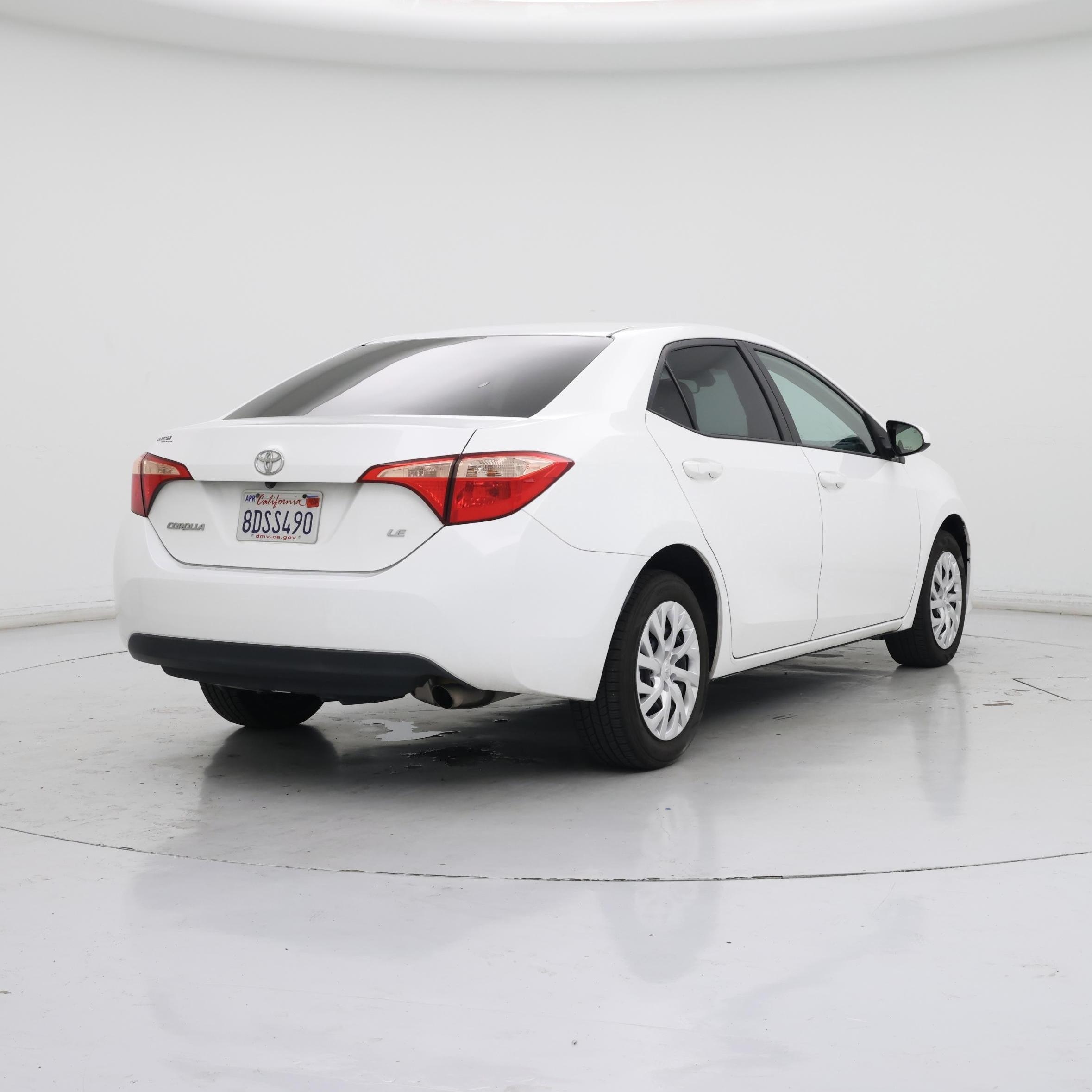 Thumbnail: 2018 Toyota Corolla - 8