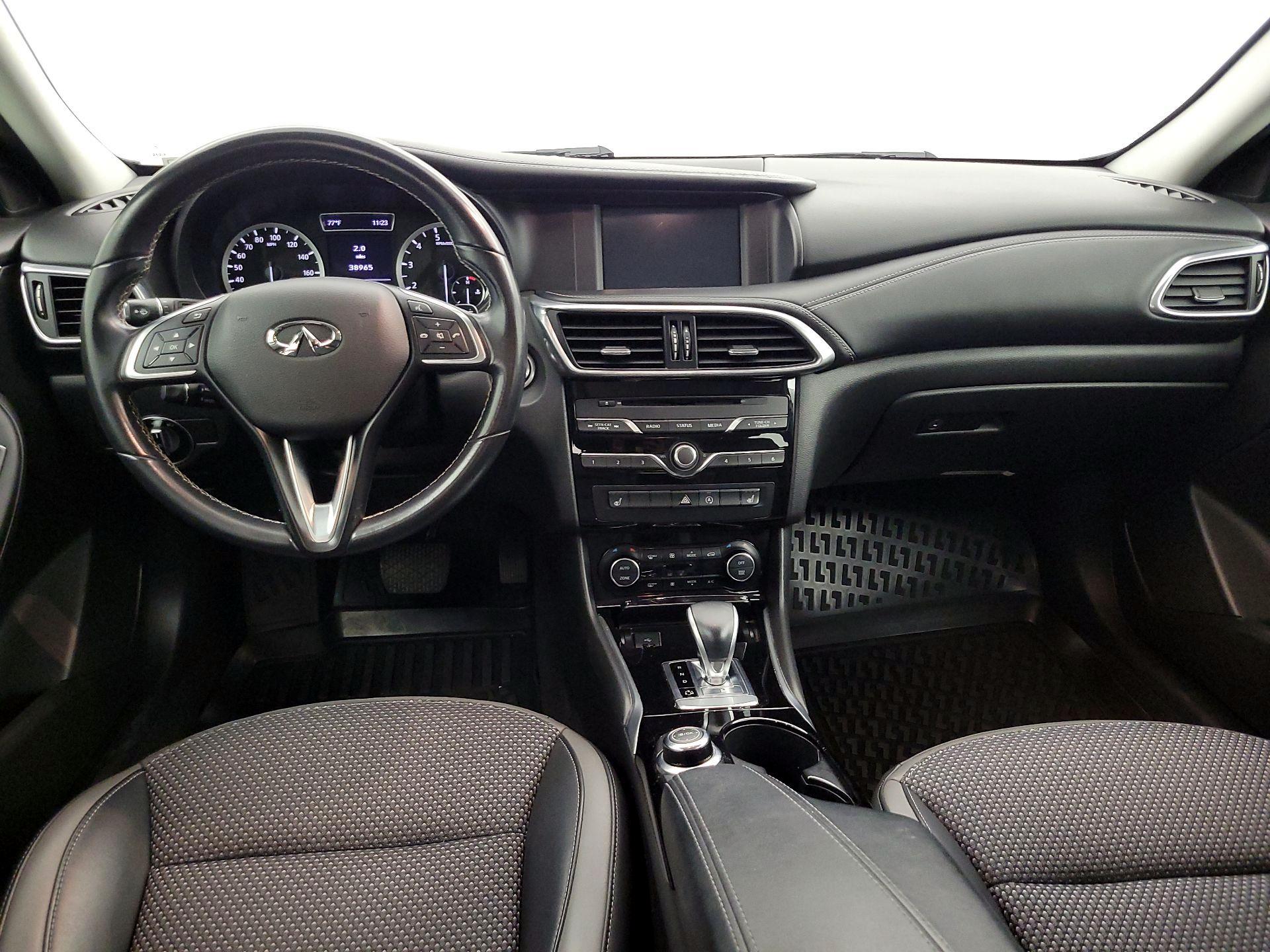 Thumbnail: 2019 INFINITI QX30 - 9