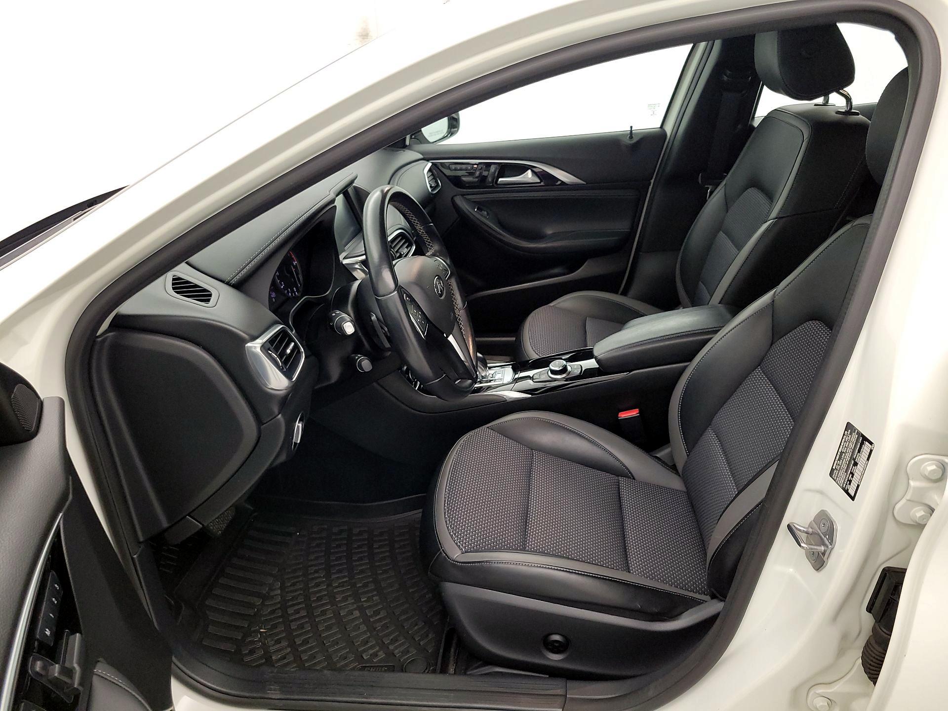 Thumbnail: 2019 INFINITI QX30 - 11