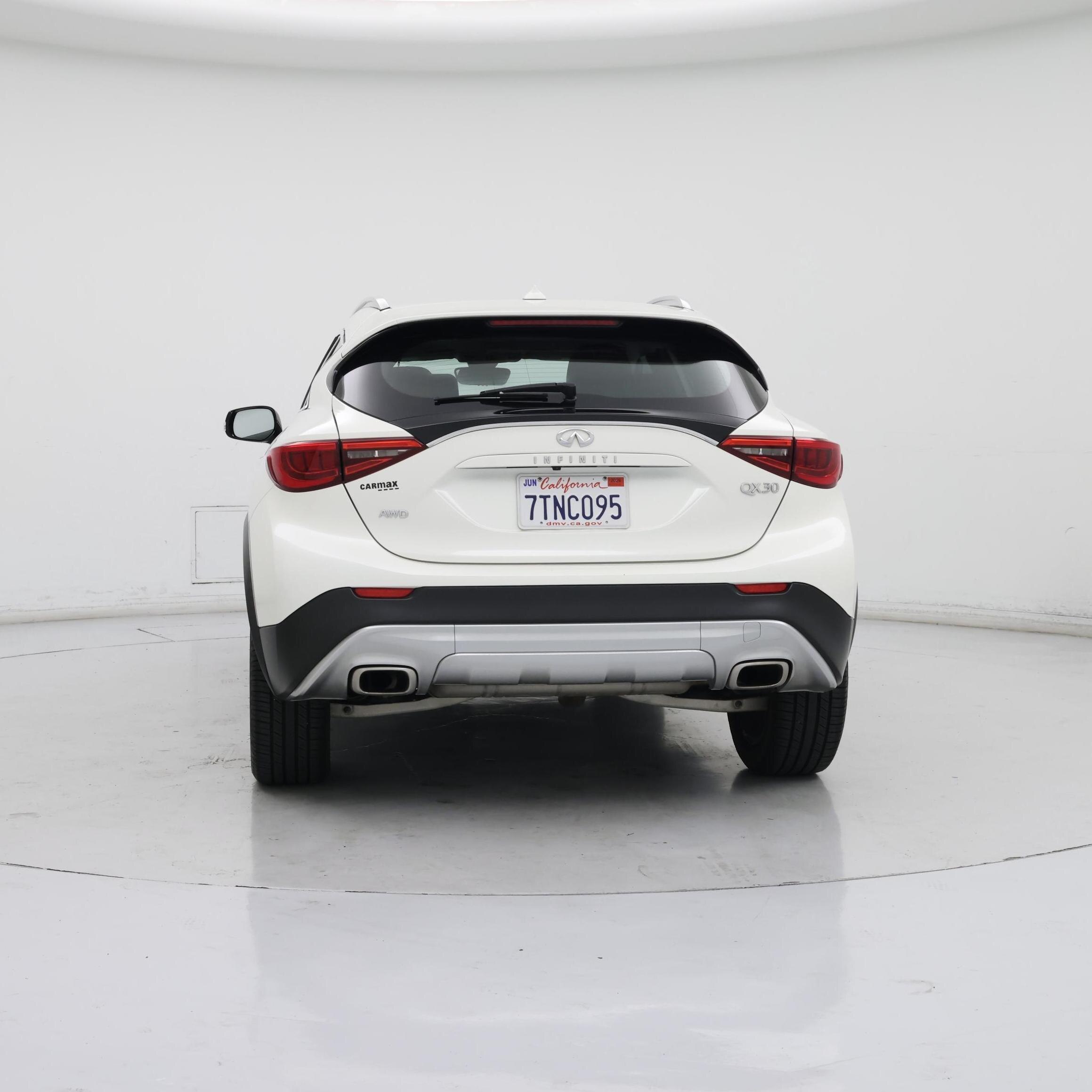 Thumbnail: 2019 INFINITI QX30 - 6