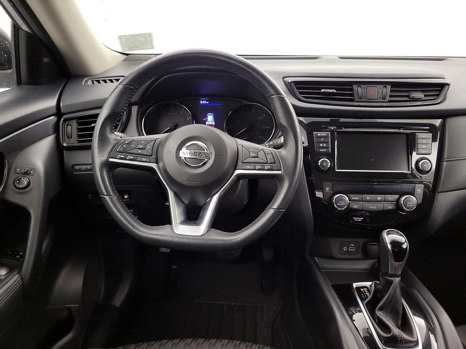 Thumbnail: 2018 Nissan Rogue - 10