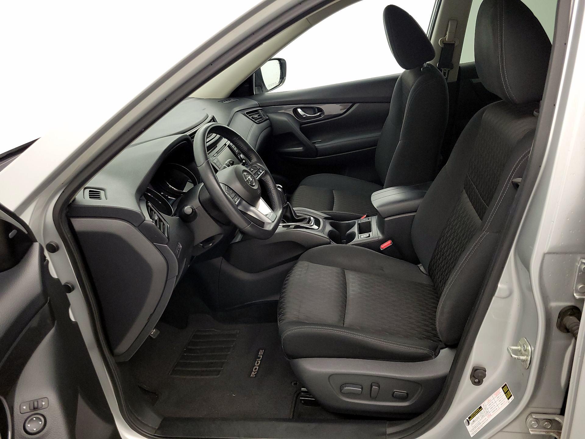 Thumbnail: 2018 Nissan Rogue - 11