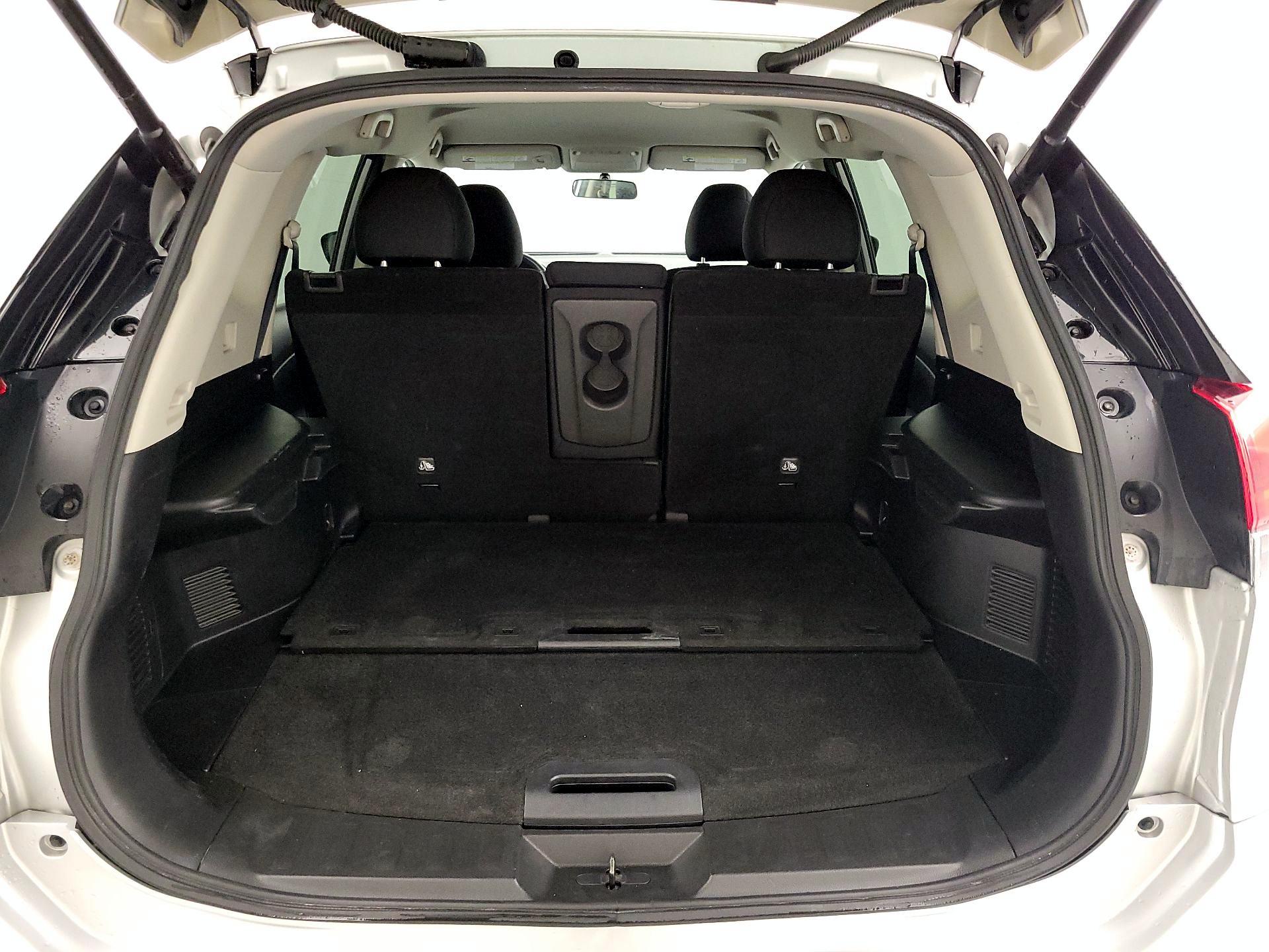 Thumbnail: 2018 Nissan Rogue - 20
