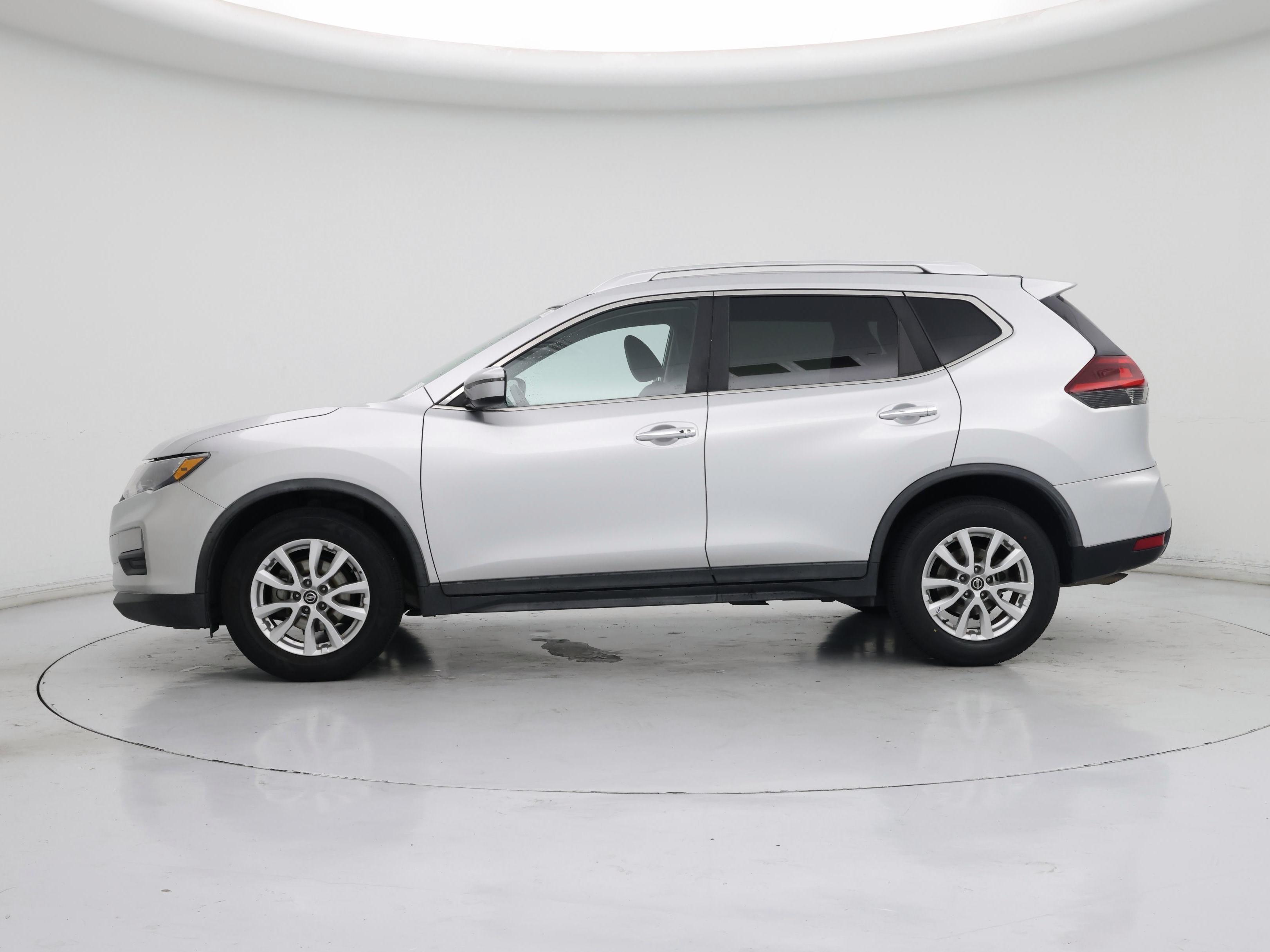 Thumbnail: 2018 Nissan Rogue - 3
