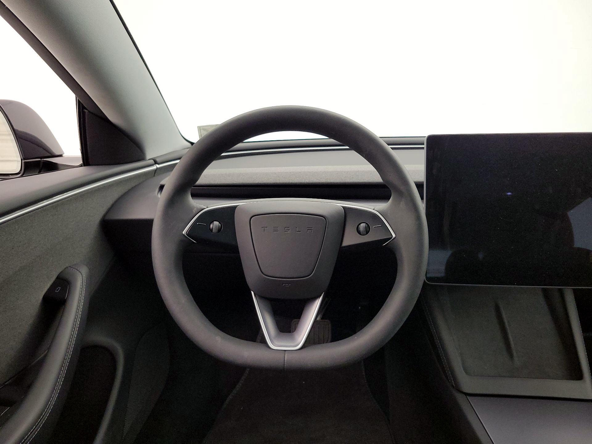 Thumbnail: 2024 Tesla Model 3 - 10