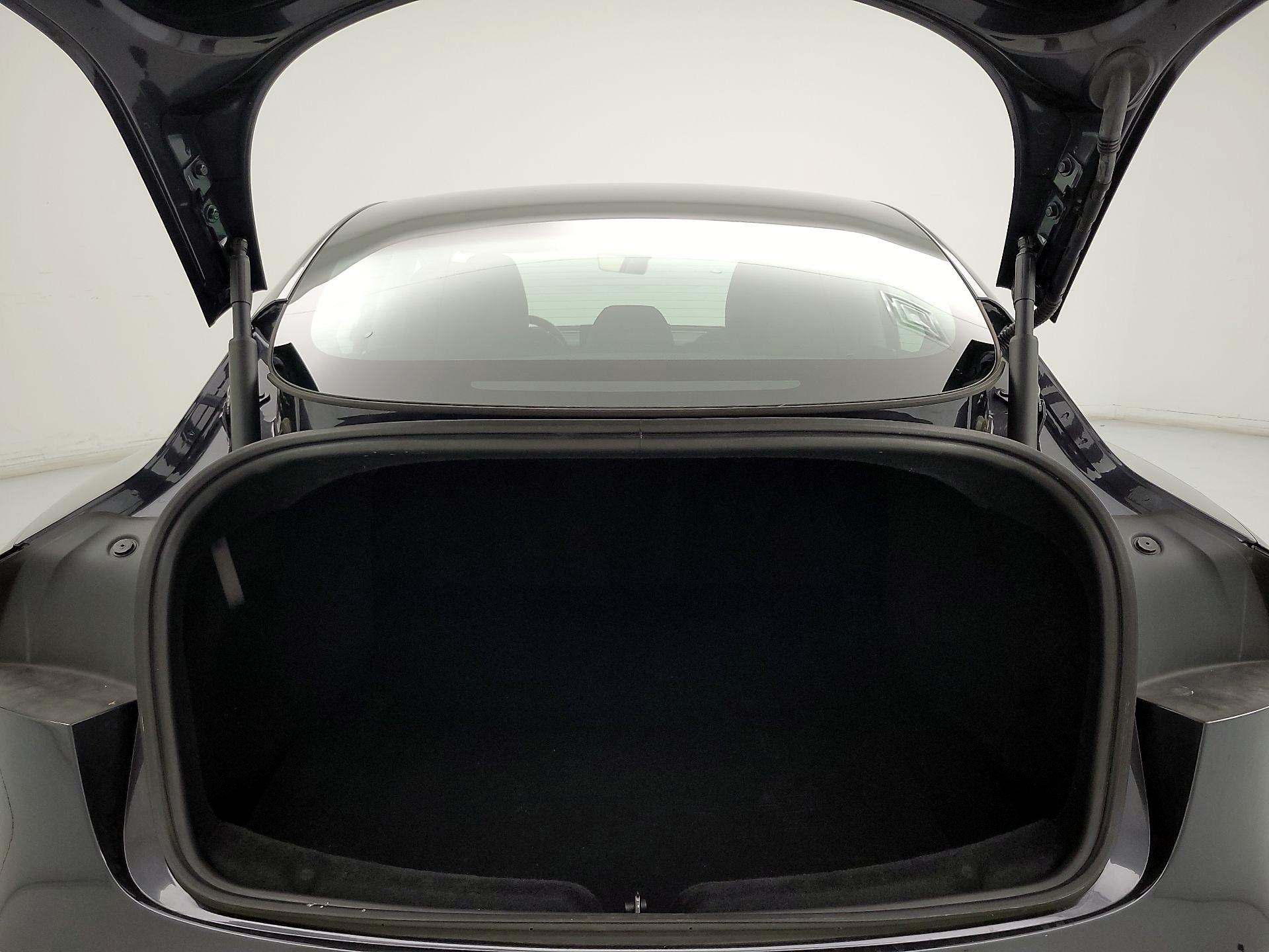 Thumbnail: 2024 Tesla Model 3 - 20