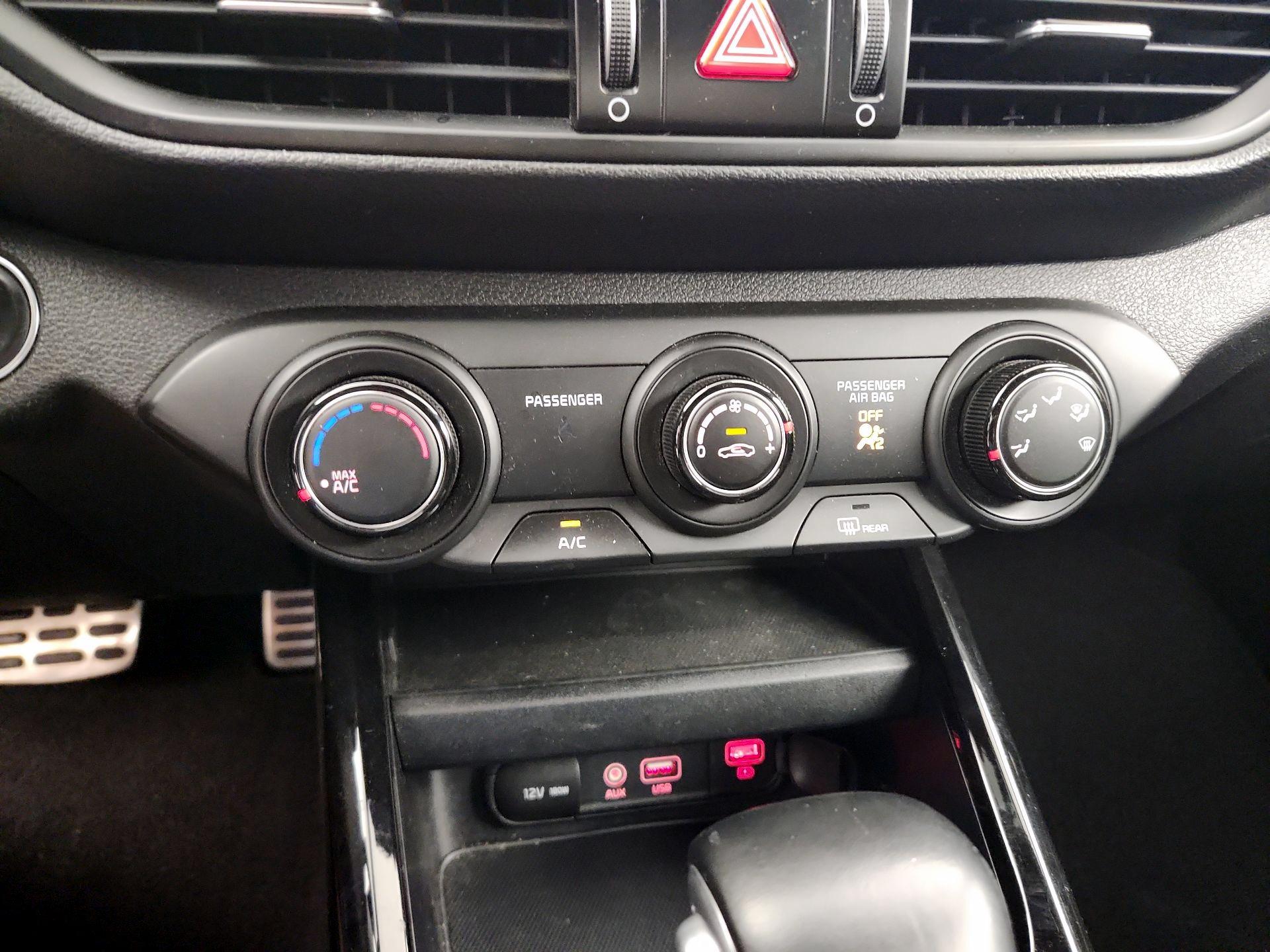 Thumbnail: 2021 Kia Forte - 16