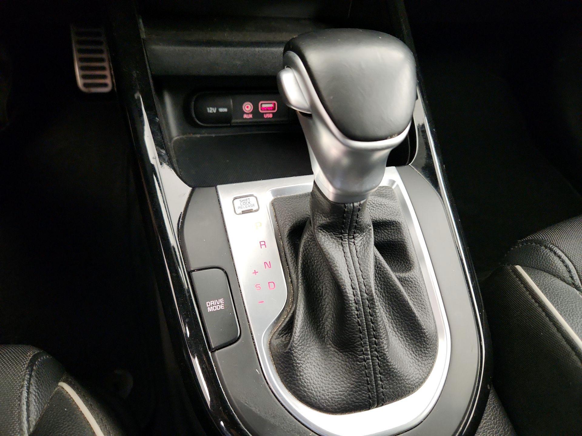 Thumbnail: 2021 Kia Forte - 17