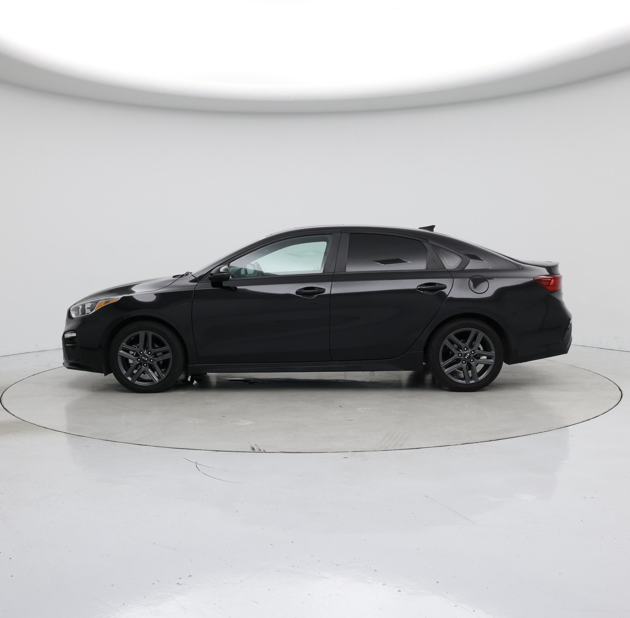 Thumbnail: 2021 Kia Forte - 3