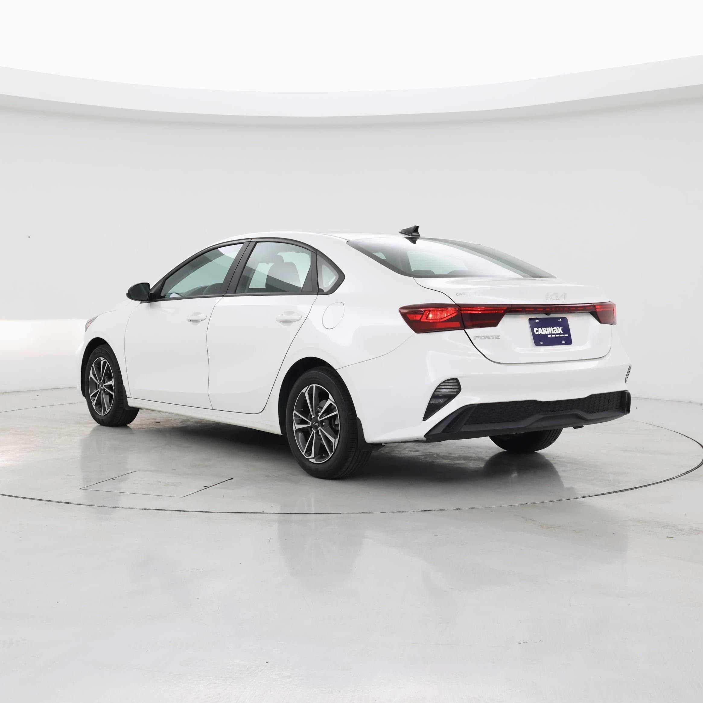 Thumbnail: 2023 Kia Forte - 2