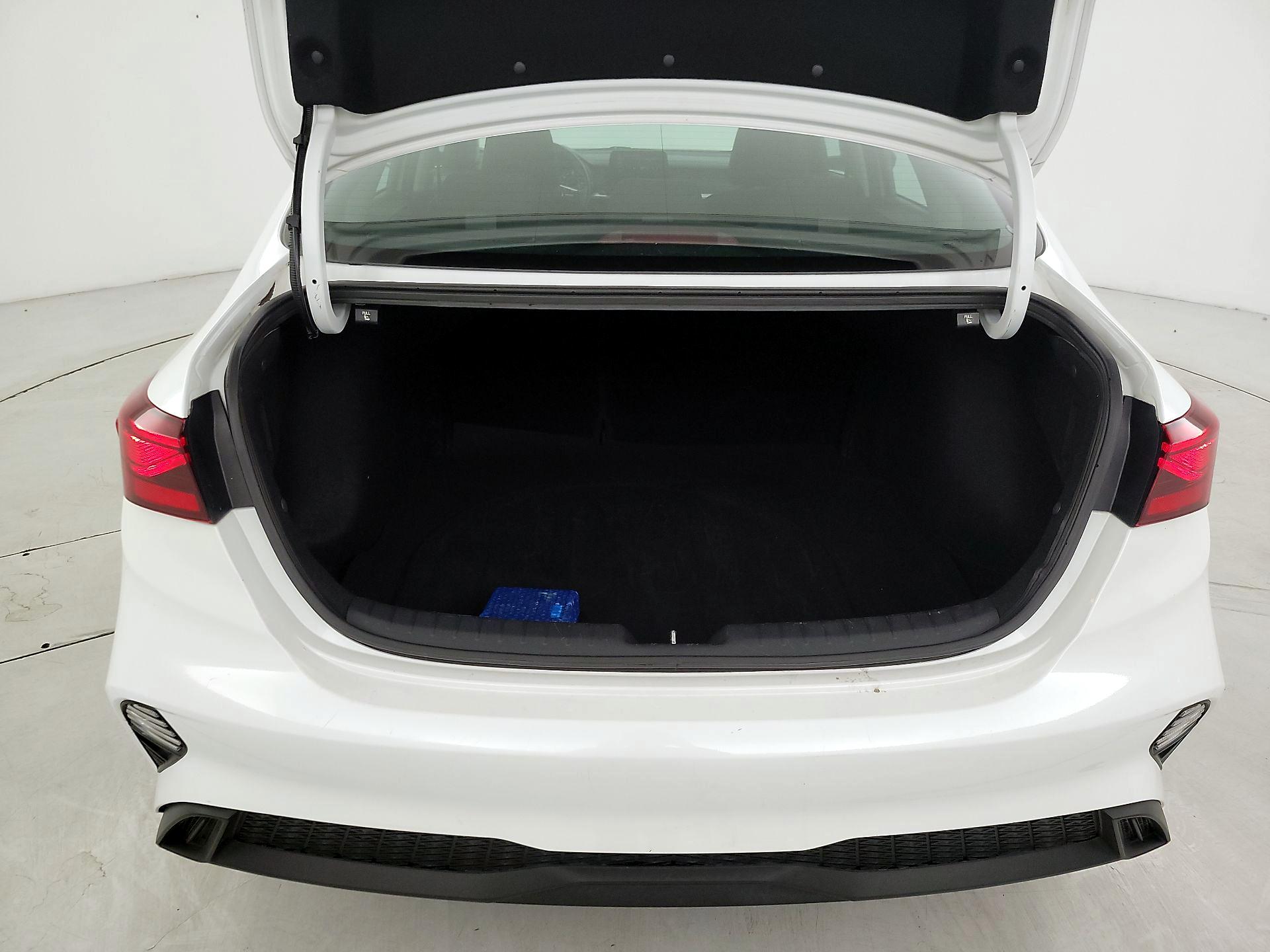Thumbnail: 2023 Kia Forte - 20