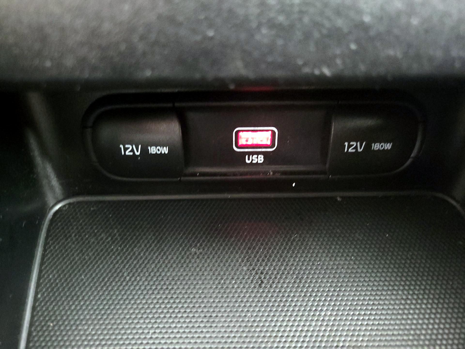 Thumbnail: 2023 Kia Forte - 18