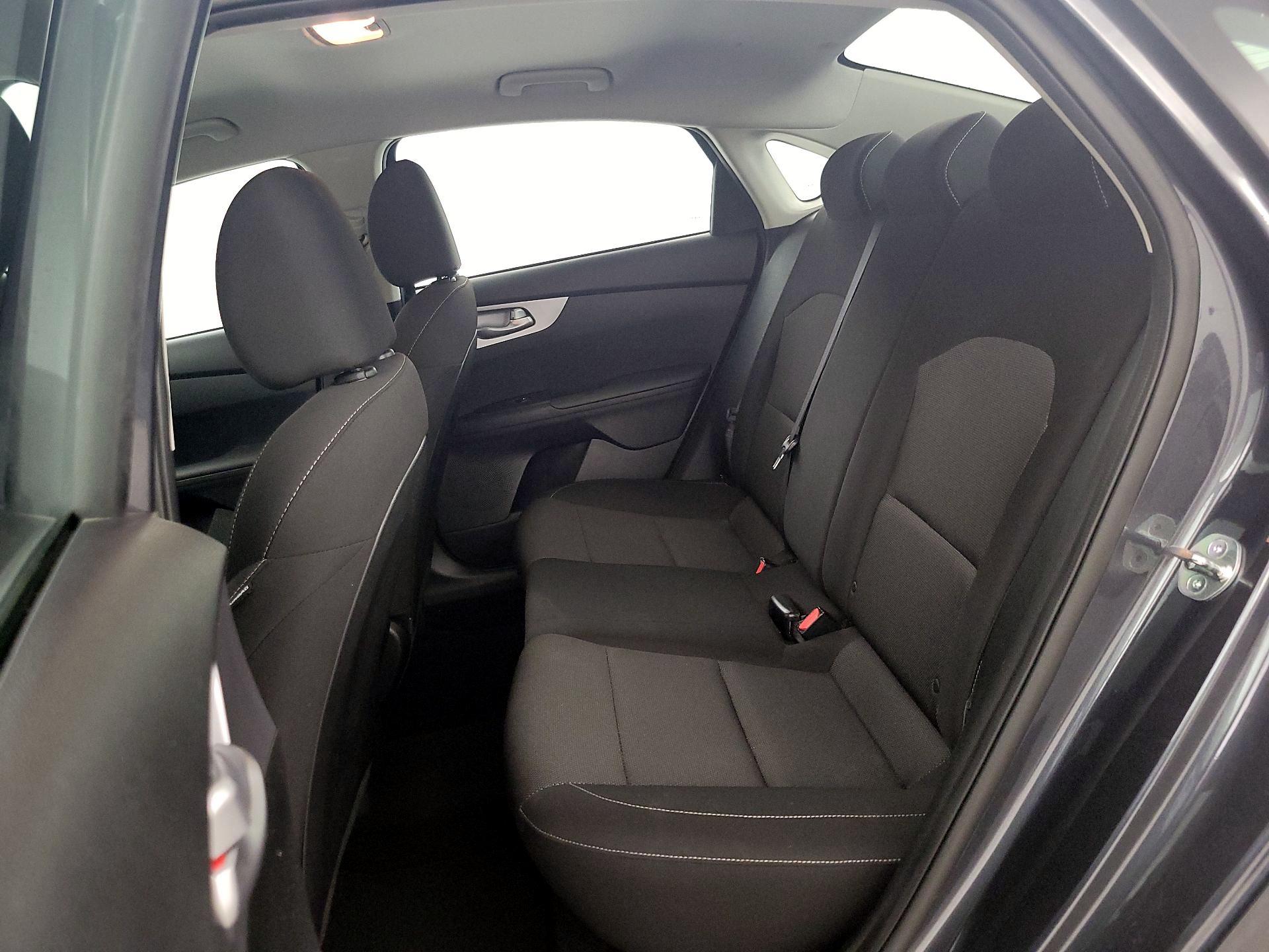 Thumbnail: 2023 Kia Forte - 19