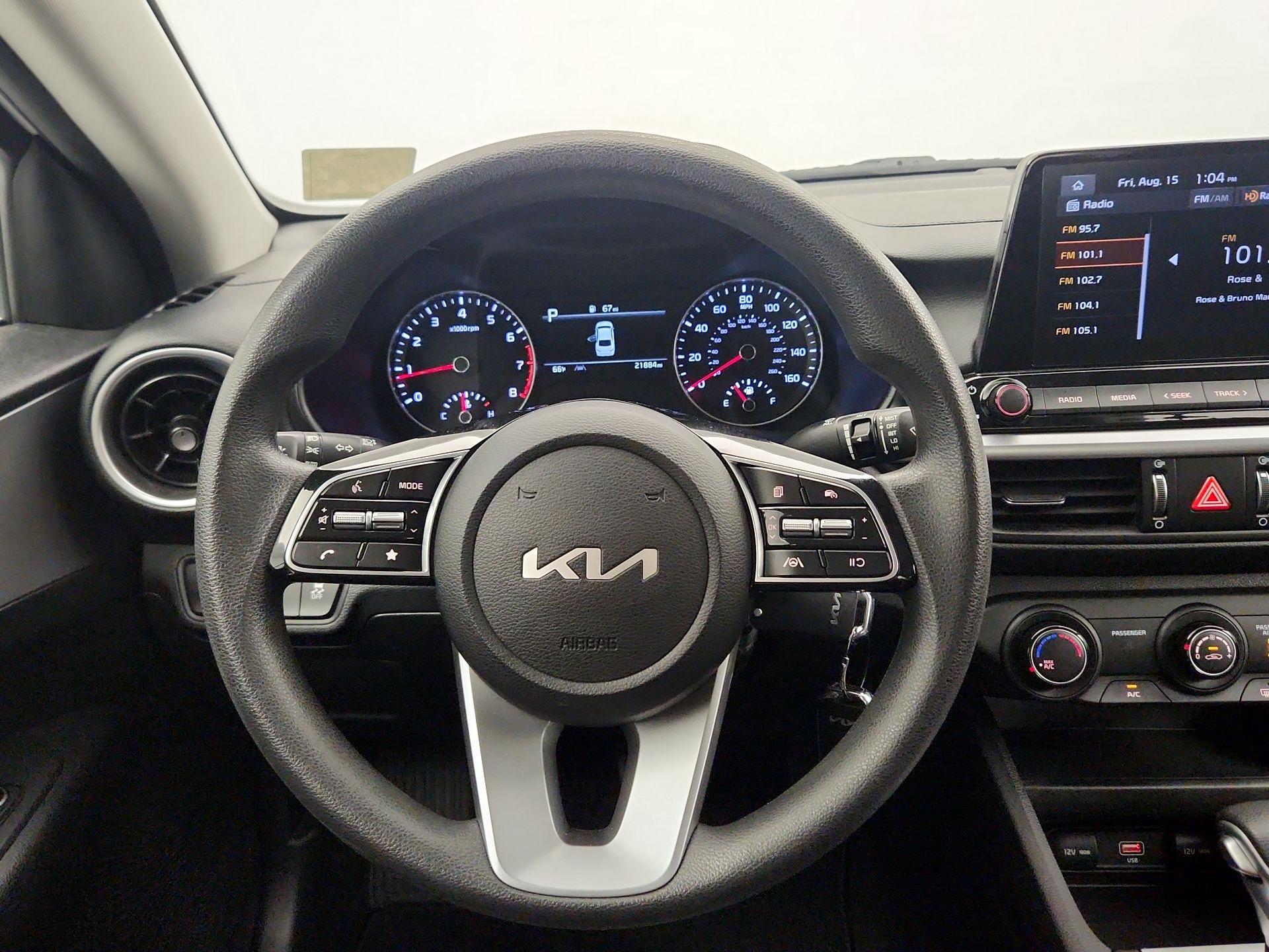Thumbnail: 2022 Kia Forte - 10