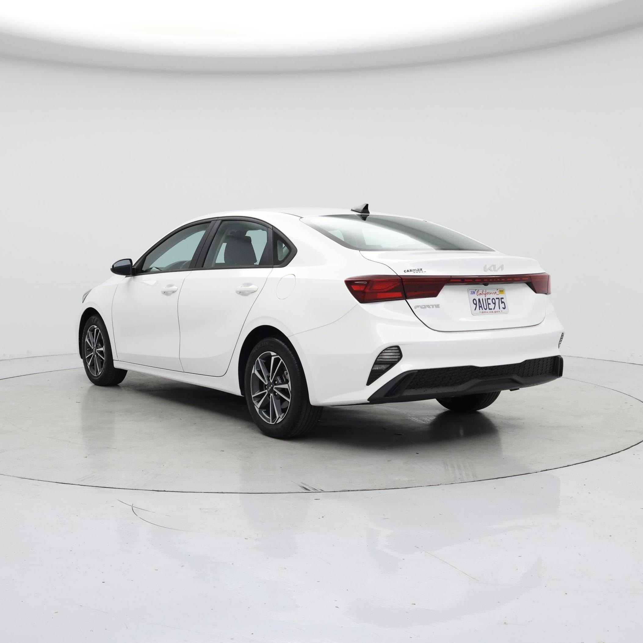 Thumbnail: 2022 Kia Forte - 2