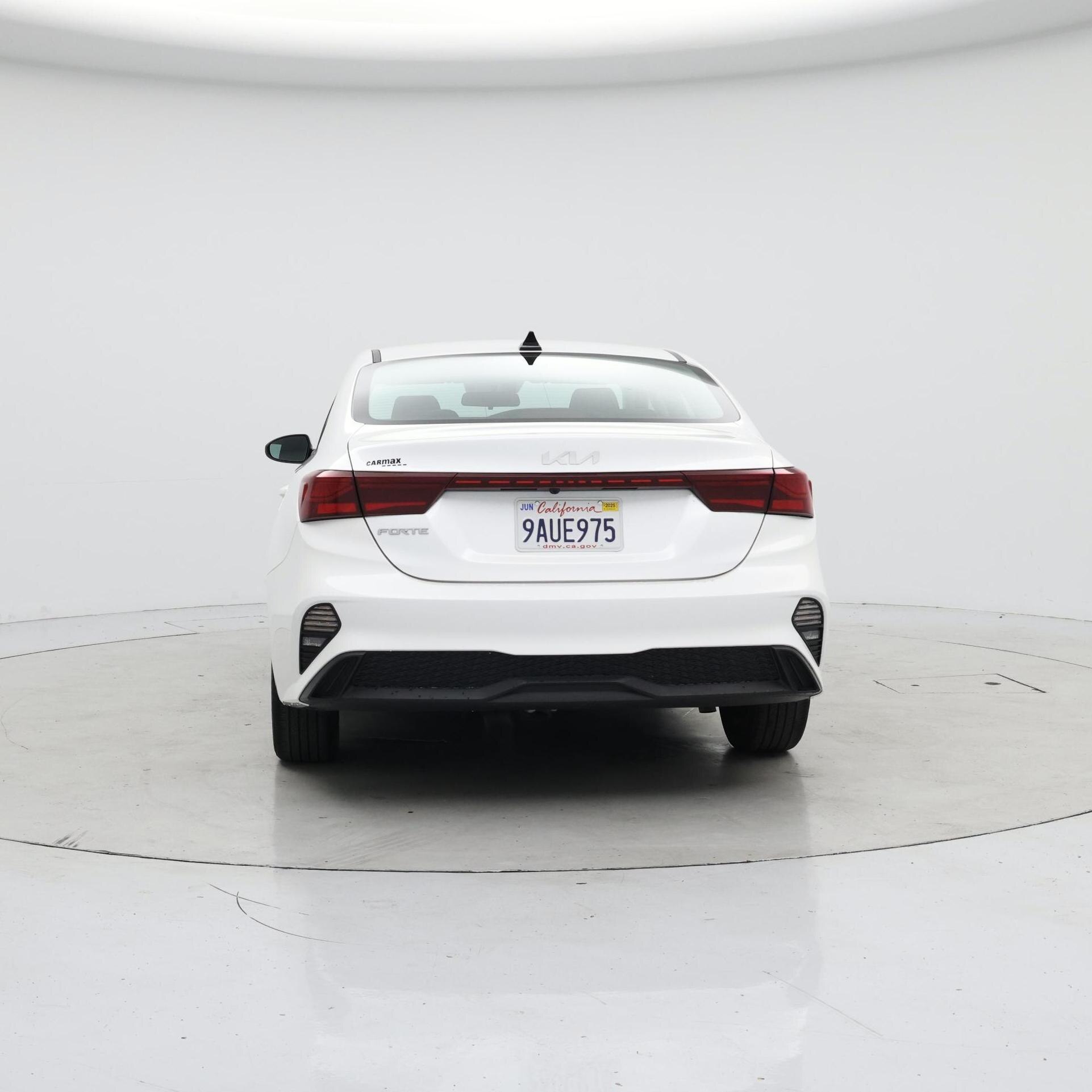 Thumbnail: 2022 Kia Forte - 6