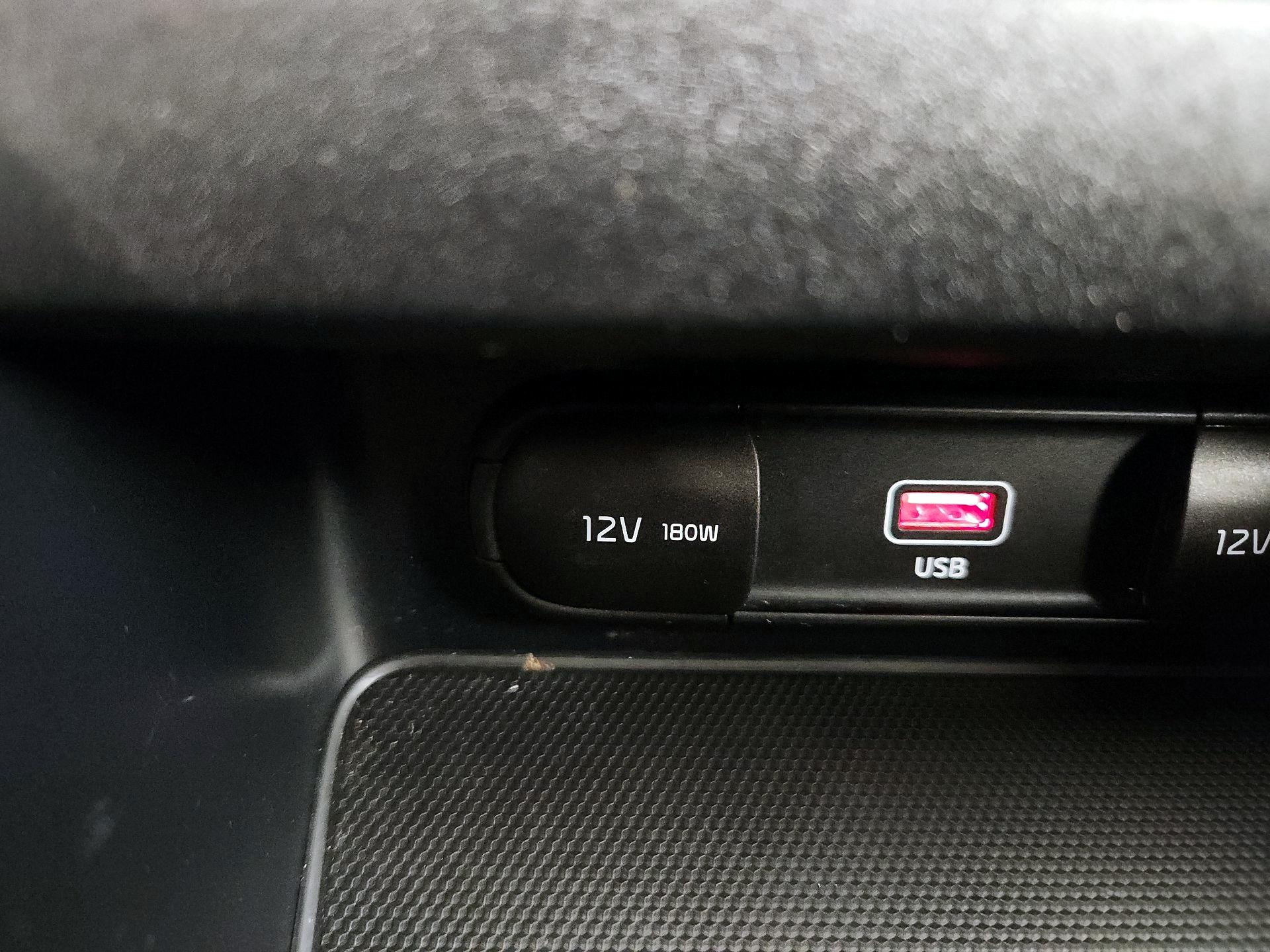 Thumbnail: 2022 Kia Forte - 18