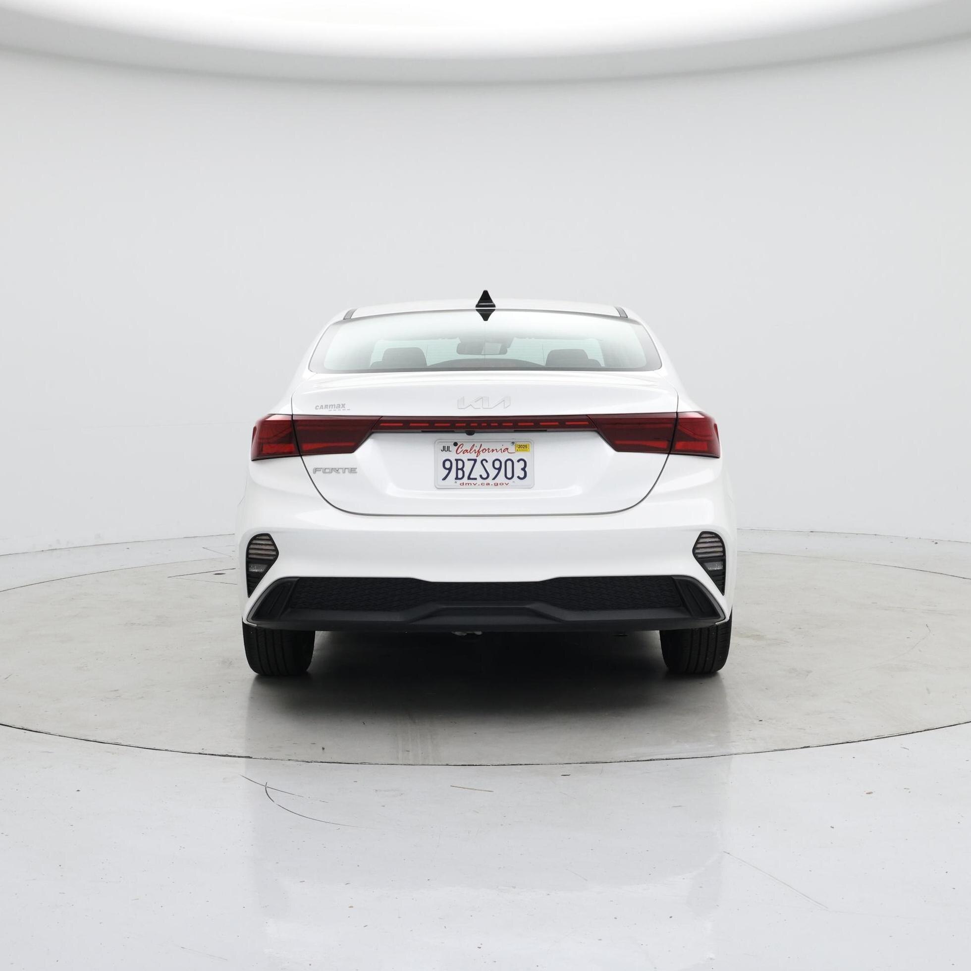 Thumbnail: 2022 Kia Forte - 6