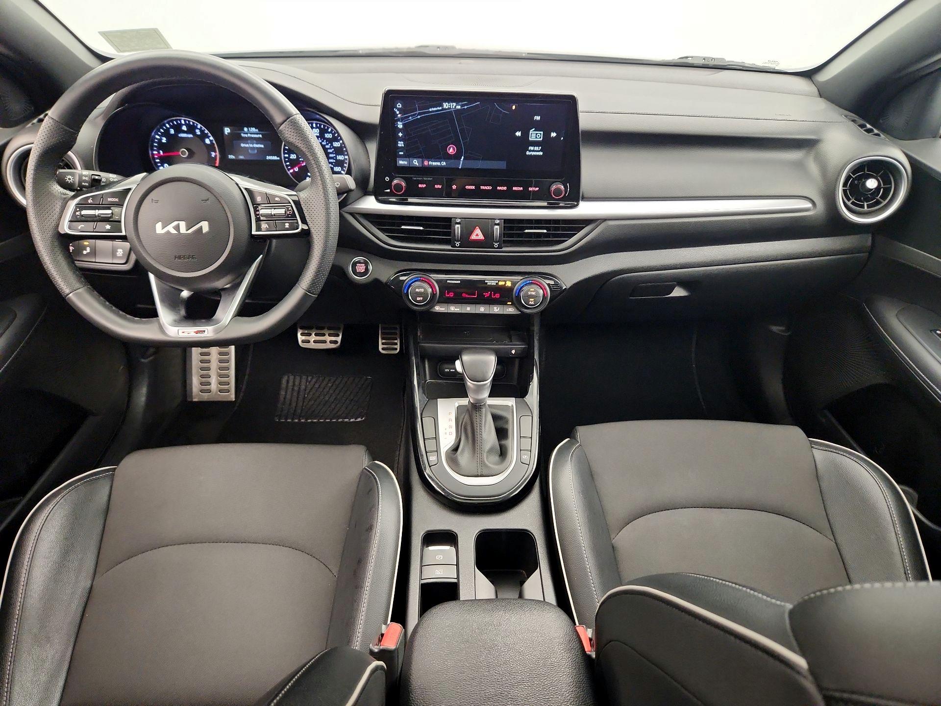 Thumbnail: 2023 Kia Forte - 9