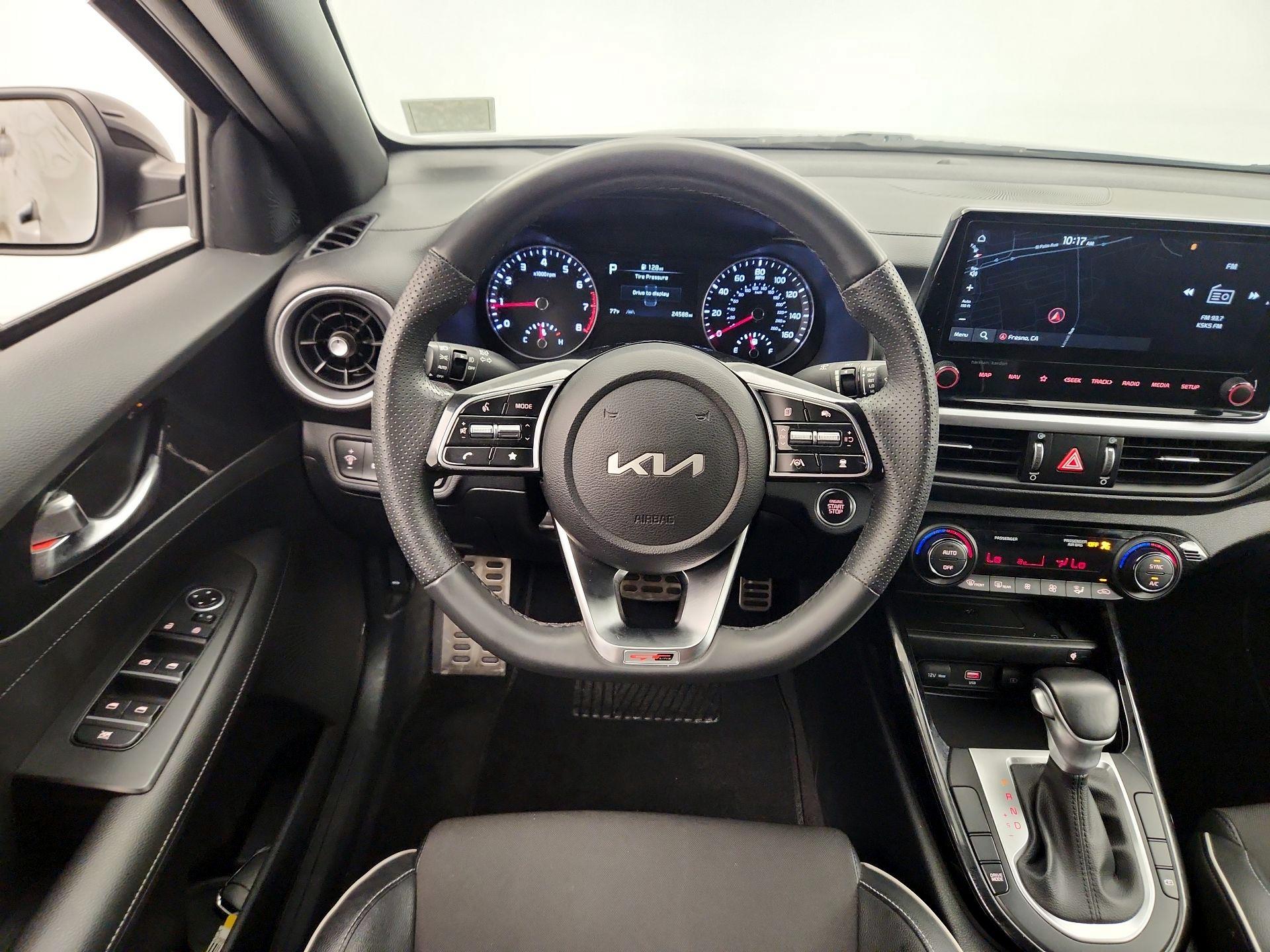 Thumbnail: 2023 Kia Forte - 10