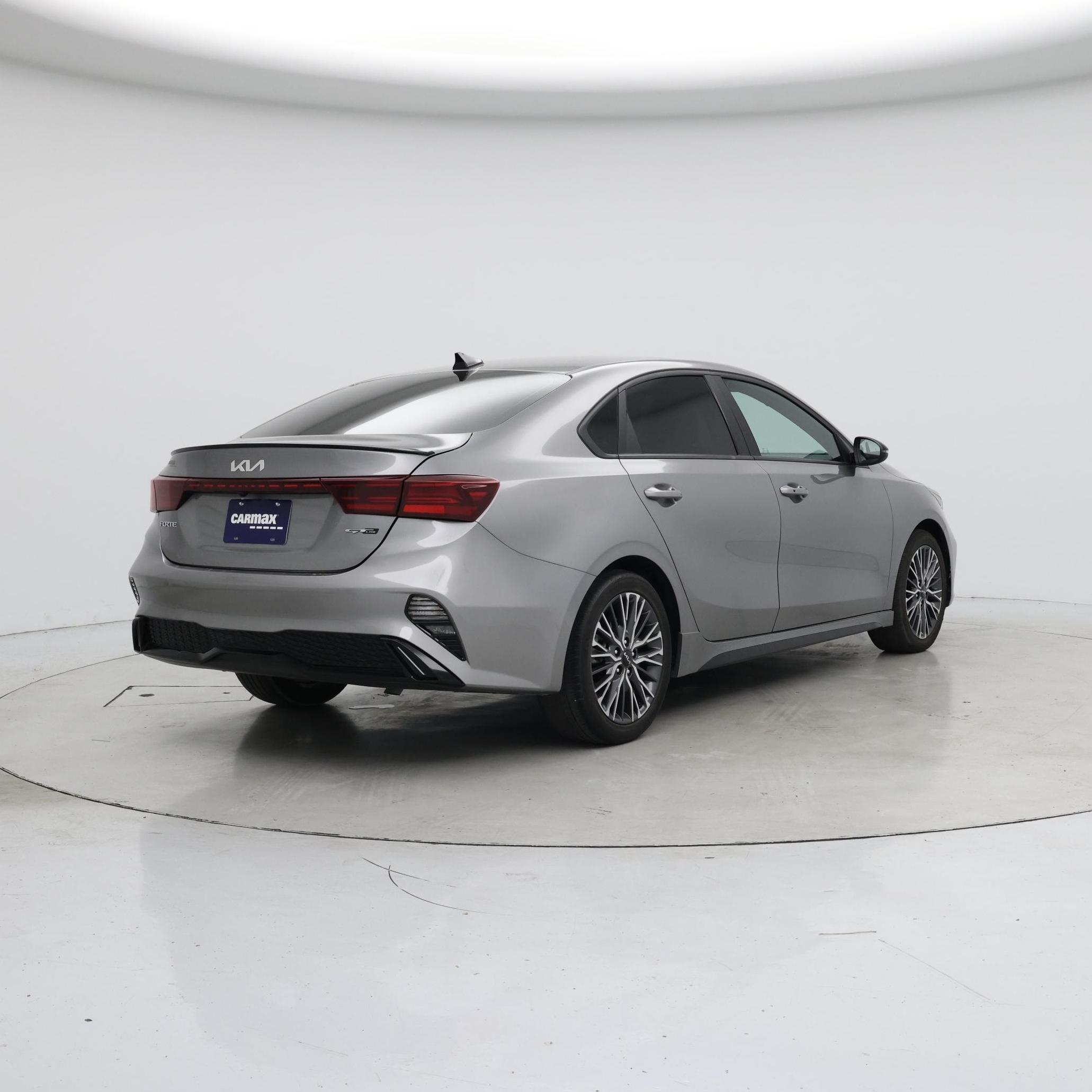 Thumbnail: 2023 Kia Forte - 8