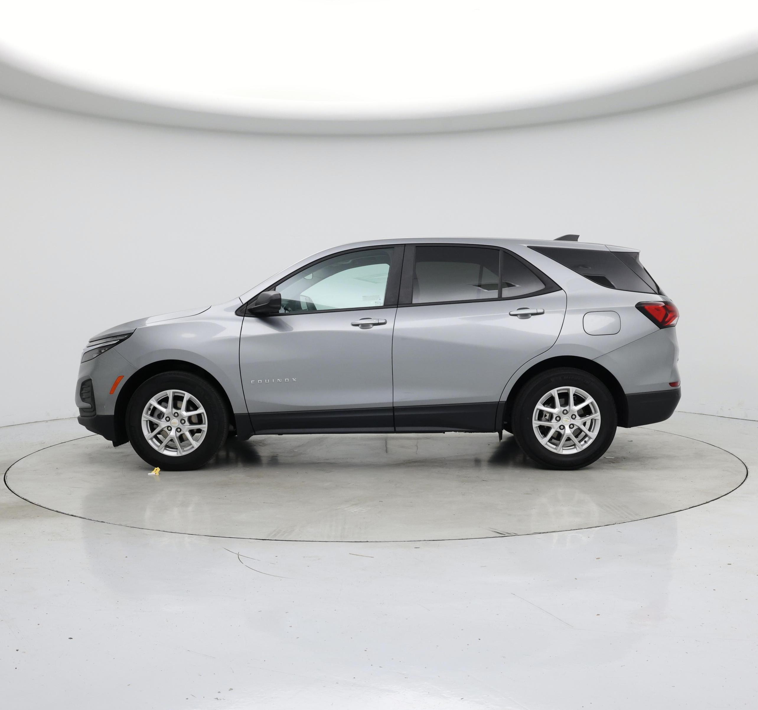 Thumbnail: 2023 Chevrolet Equinox - 3