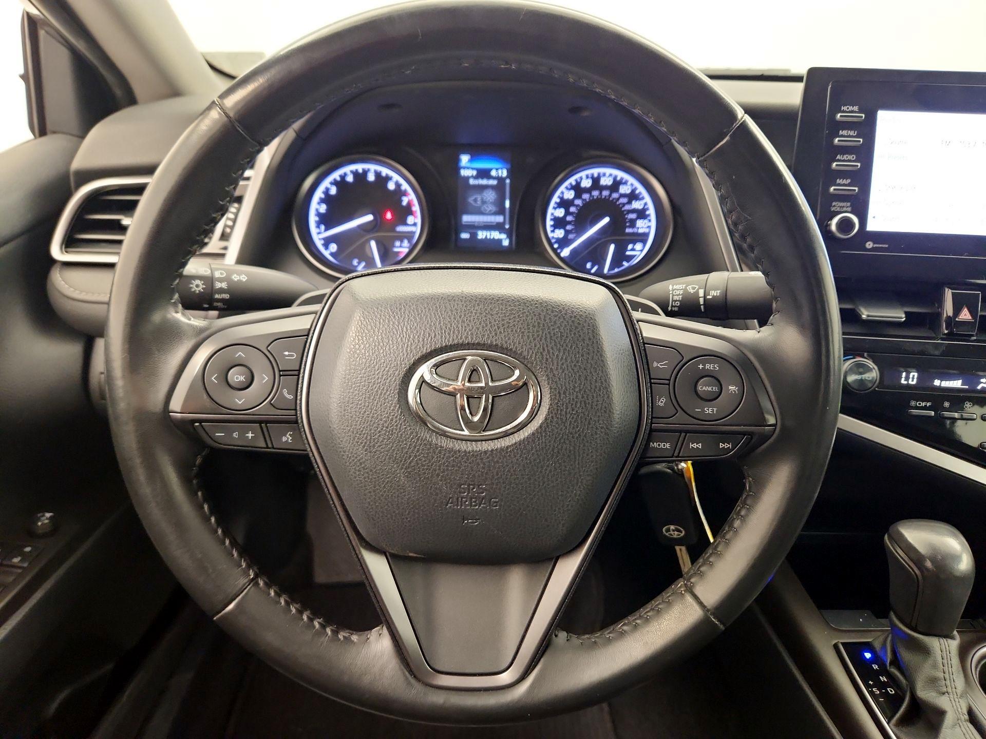 Thumbnail: 2022 Toyota Camry - 10