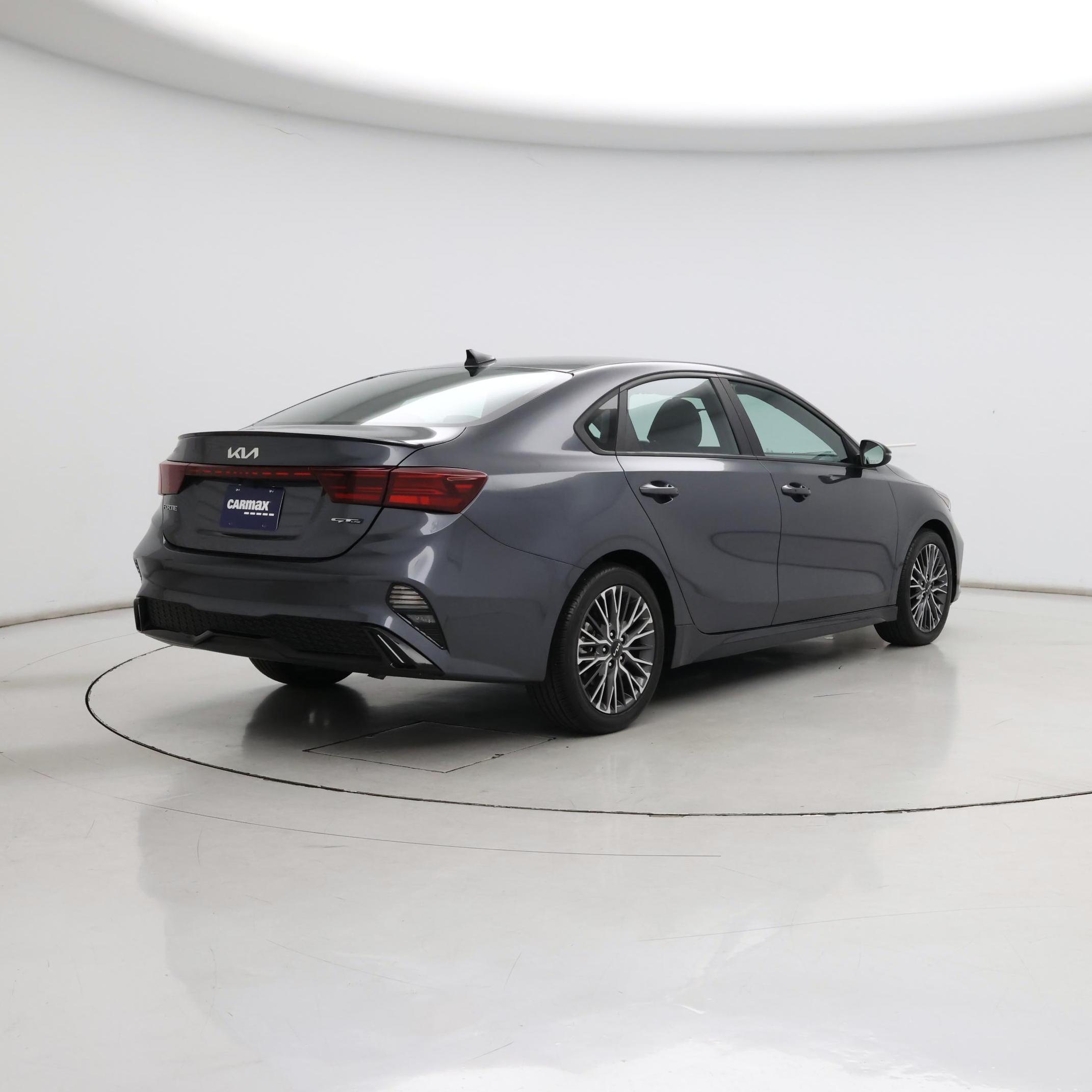 Thumbnail: 2022 Kia Forte - 8
