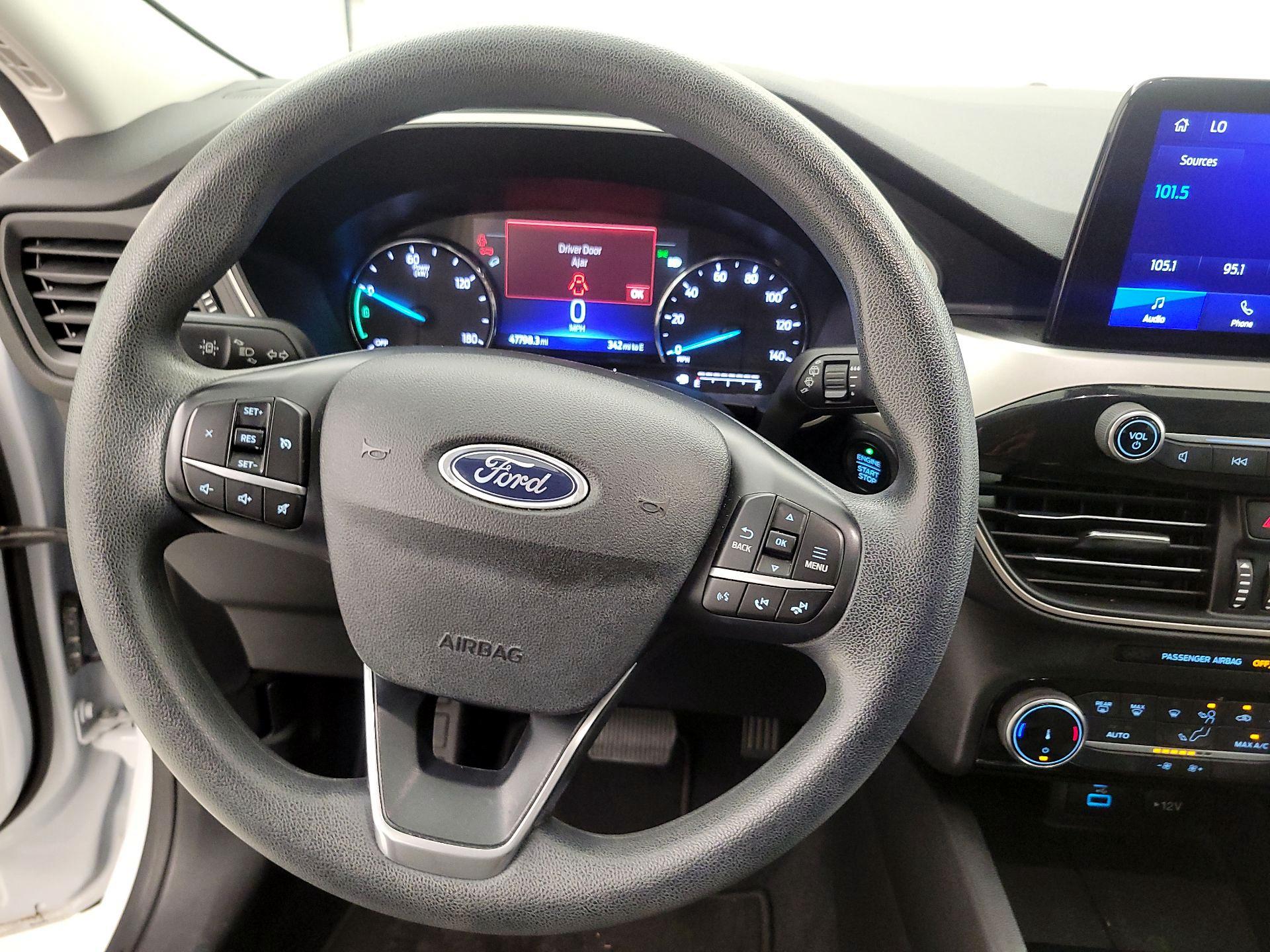 Thumbnail: 2022 Ford Escape - 10