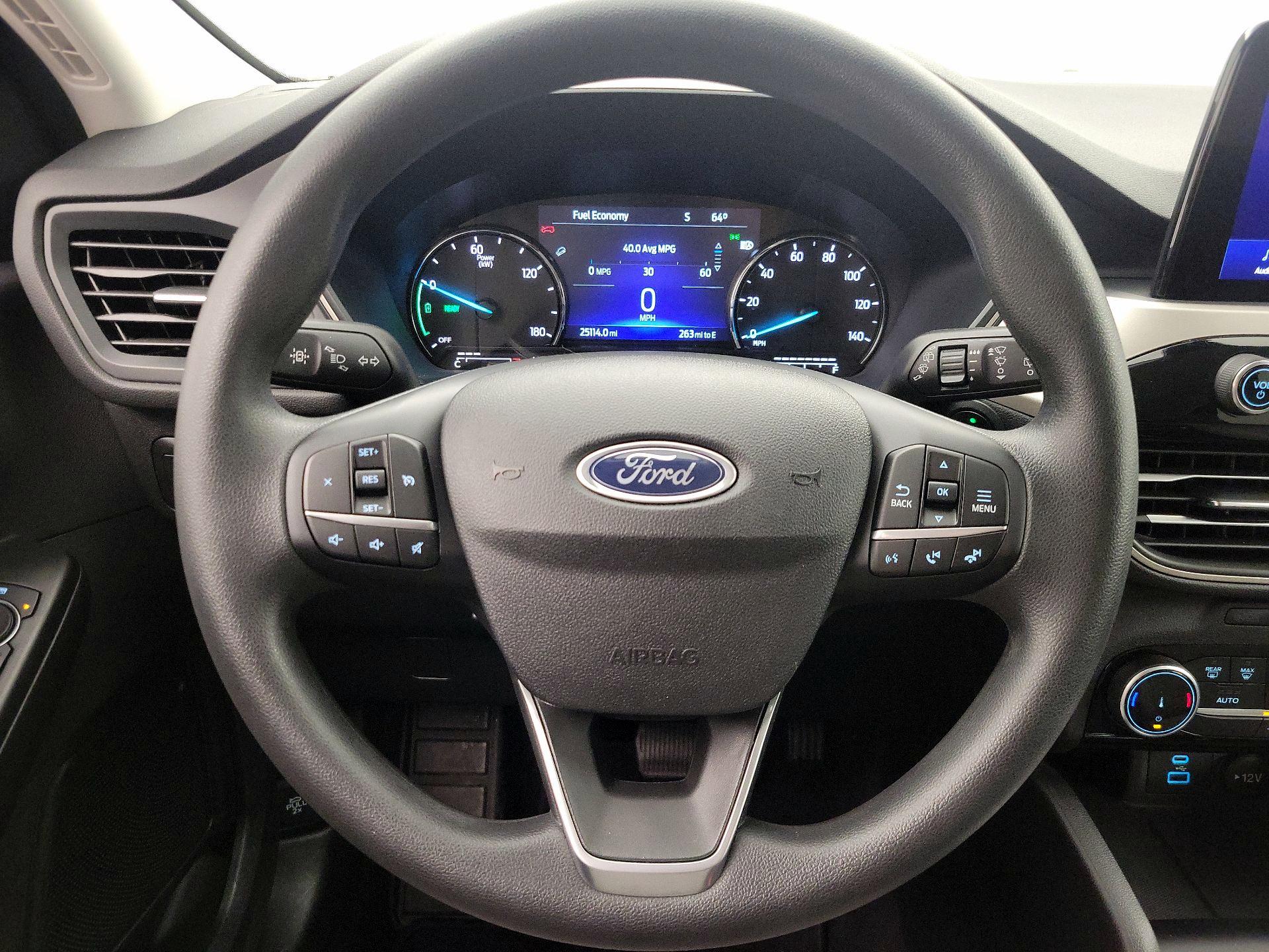 Thumbnail: 2022 Ford Escape - 10