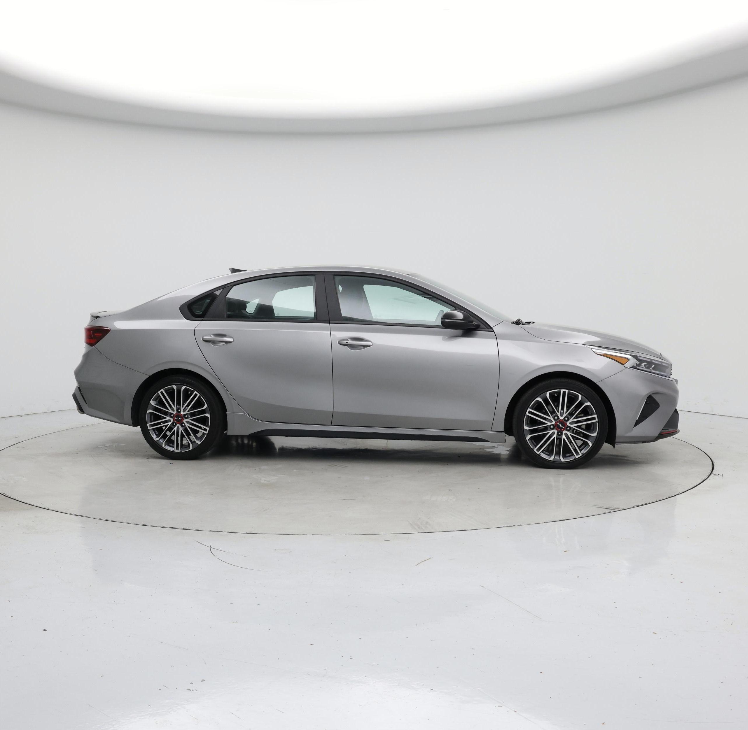 Thumbnail: 2022 Kia Forte - 7