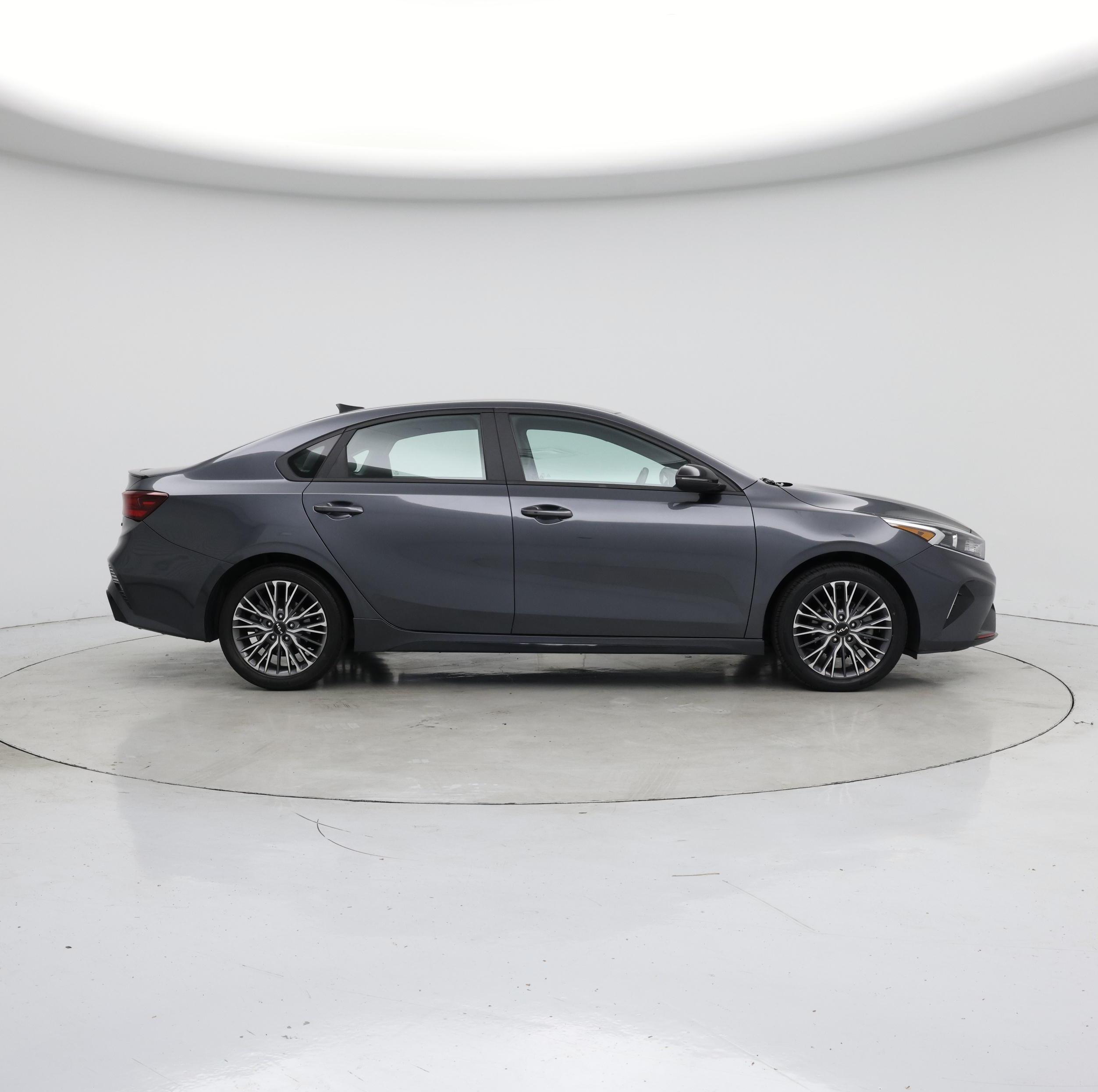 Thumbnail: 2022 Kia Forte - 7