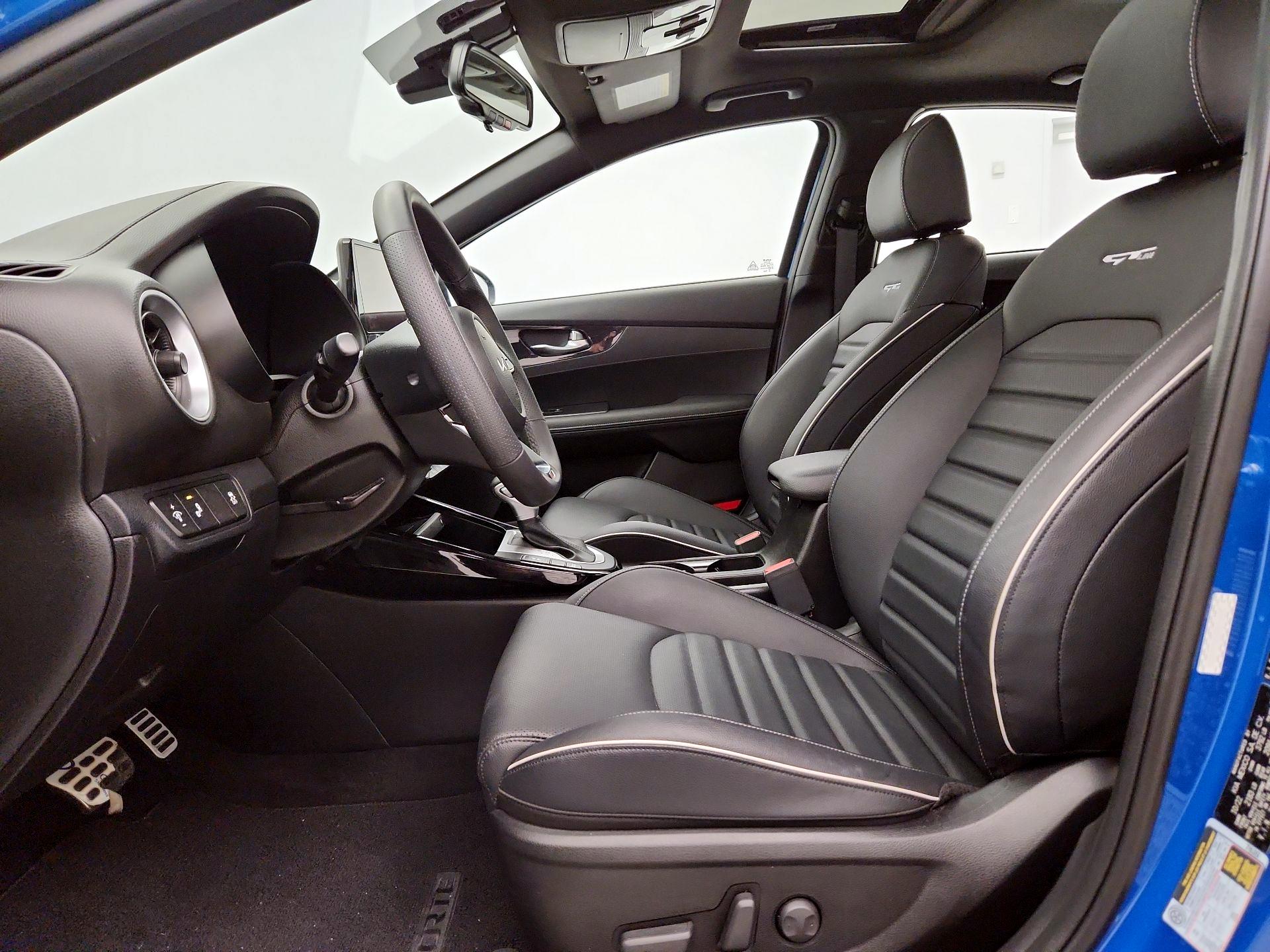 Thumbnail: 2023 Kia Forte - 11